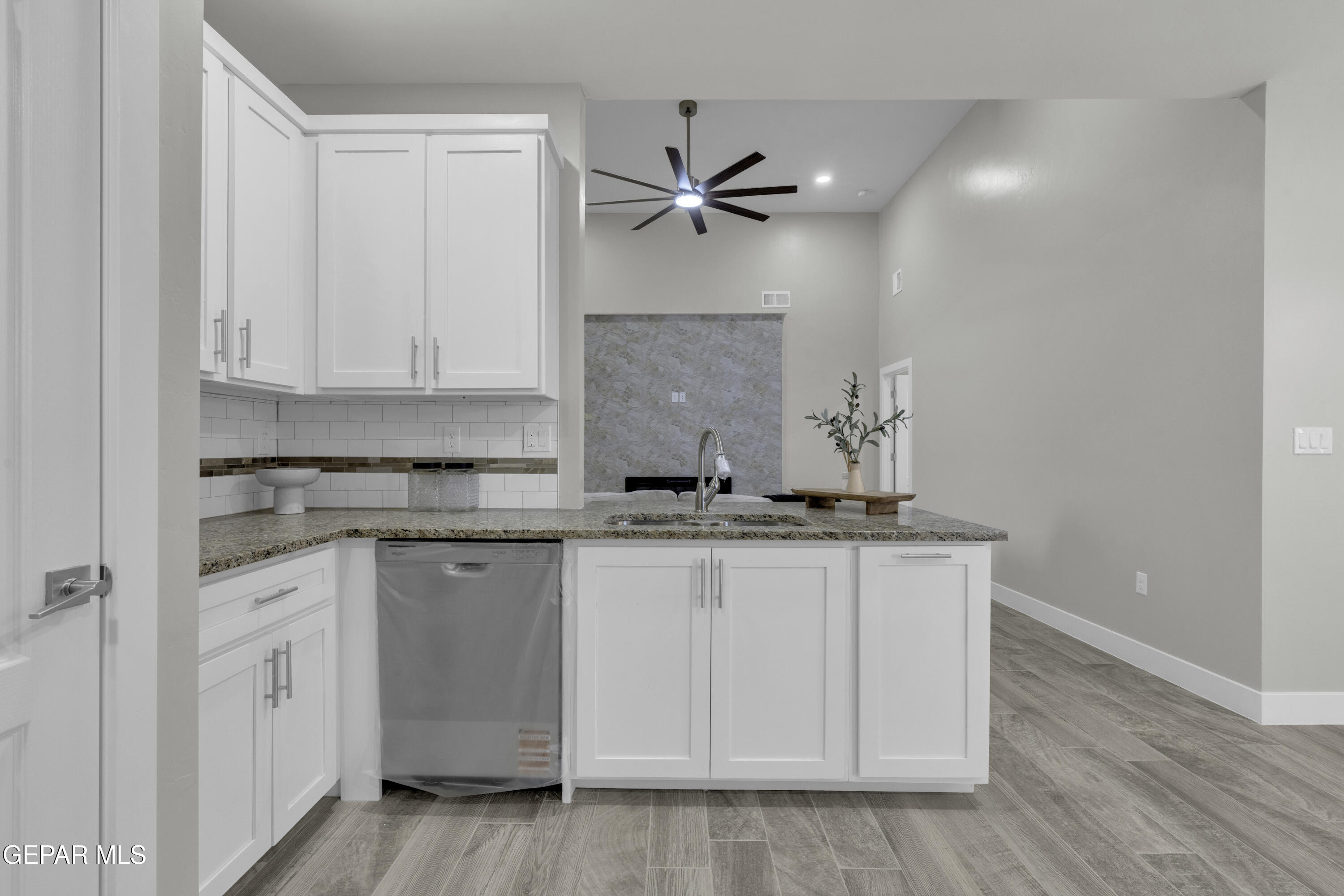 605 San Carlos Court Property Photo 22