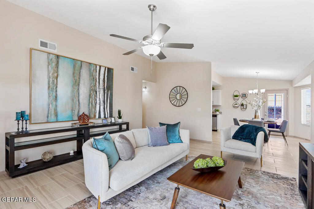 13769 Loreina Luz Avenue Property Photo 2