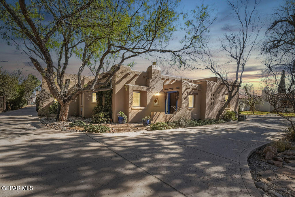 300 Rosemont Drive Property Photo 1