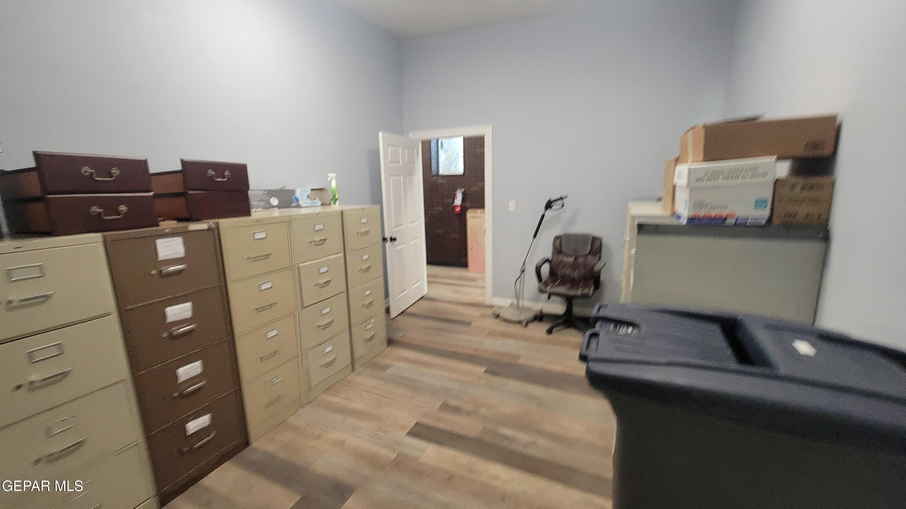 700 E Overland Avenue Property Photo 7