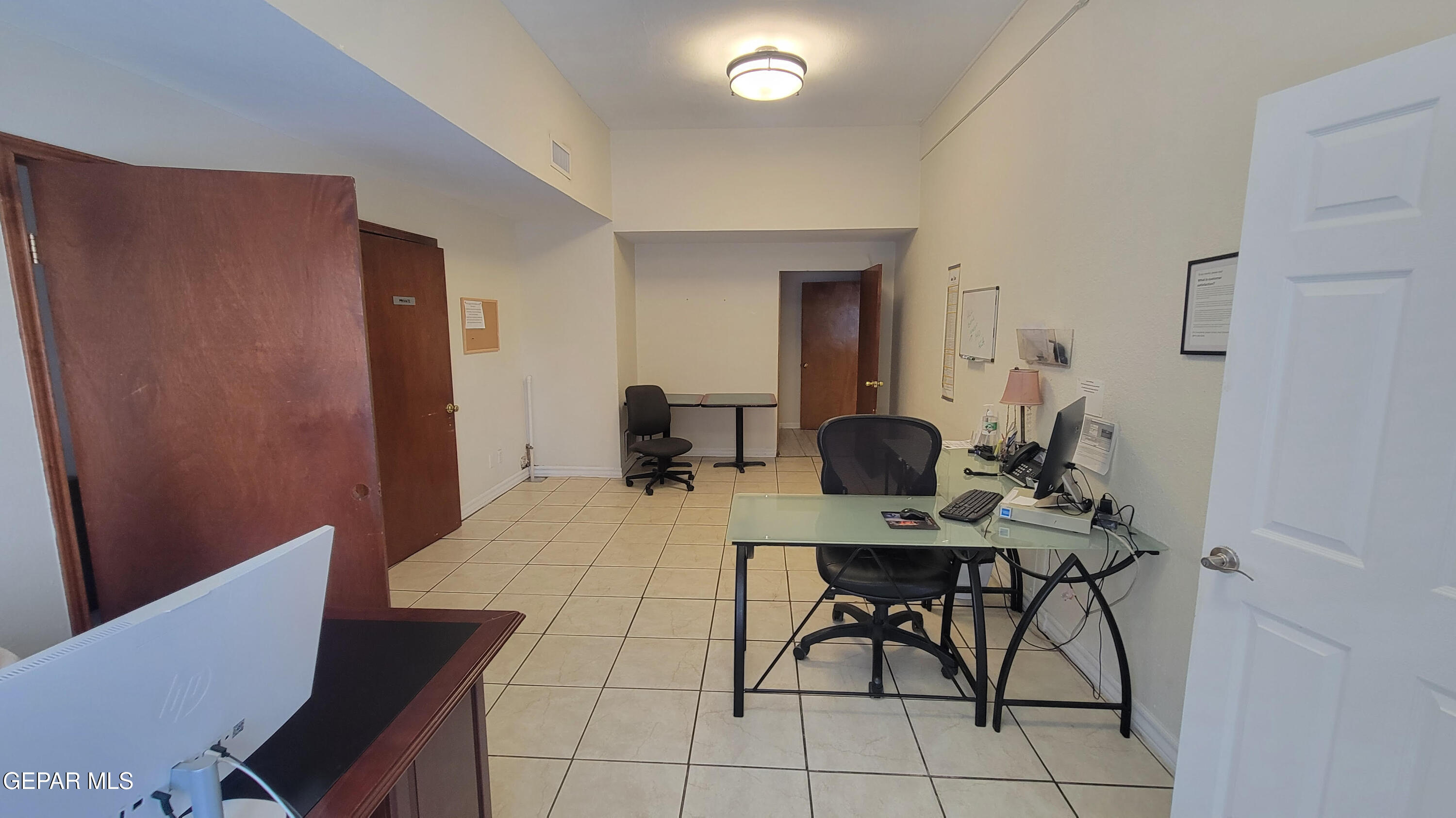 700 E Overland Avenue Property Photo 9