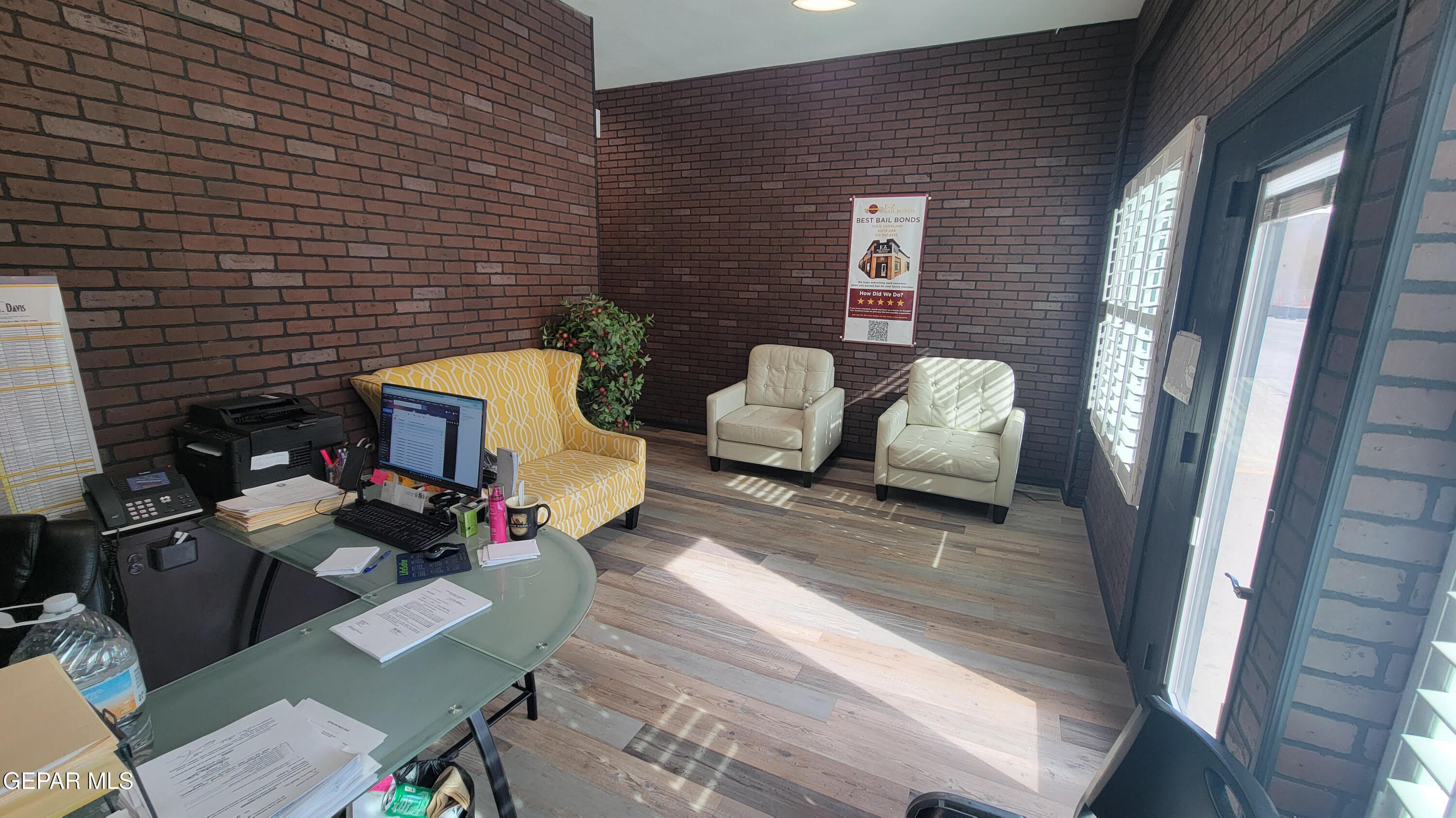 700 E Overland Avenue Property Photo 11