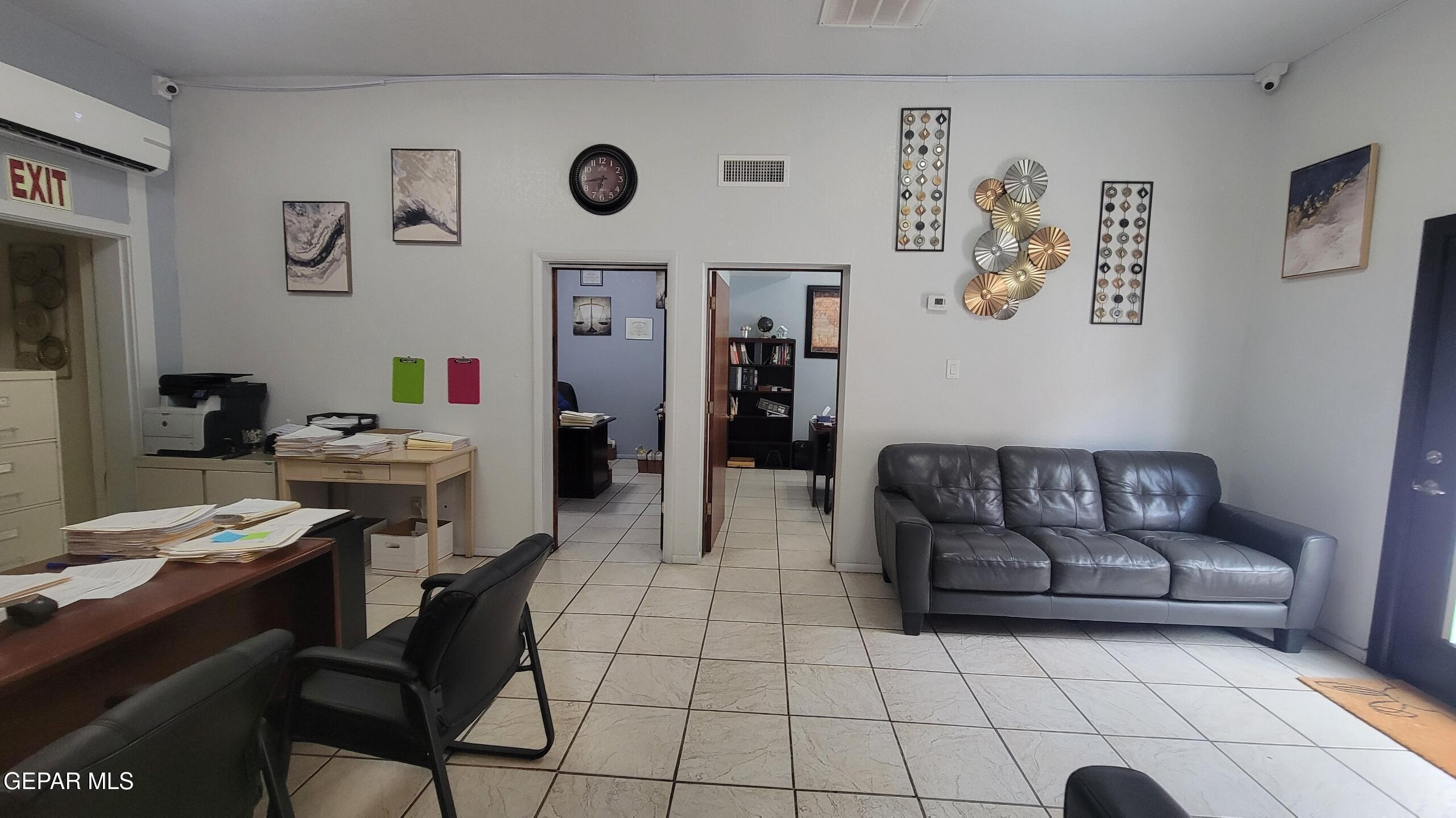 700 E Overland Avenue Property Photo 13