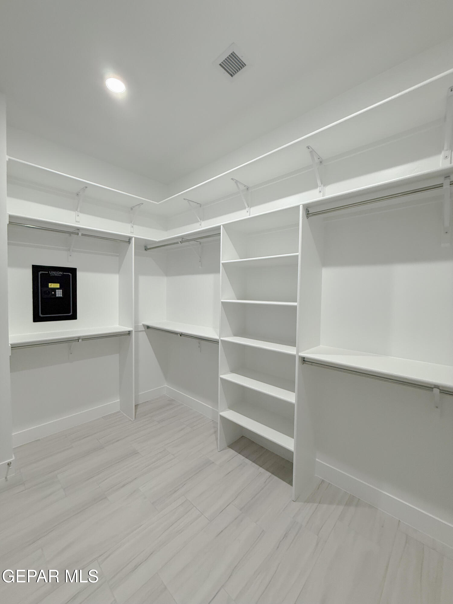 12941 Powick Drive Property Photo 18