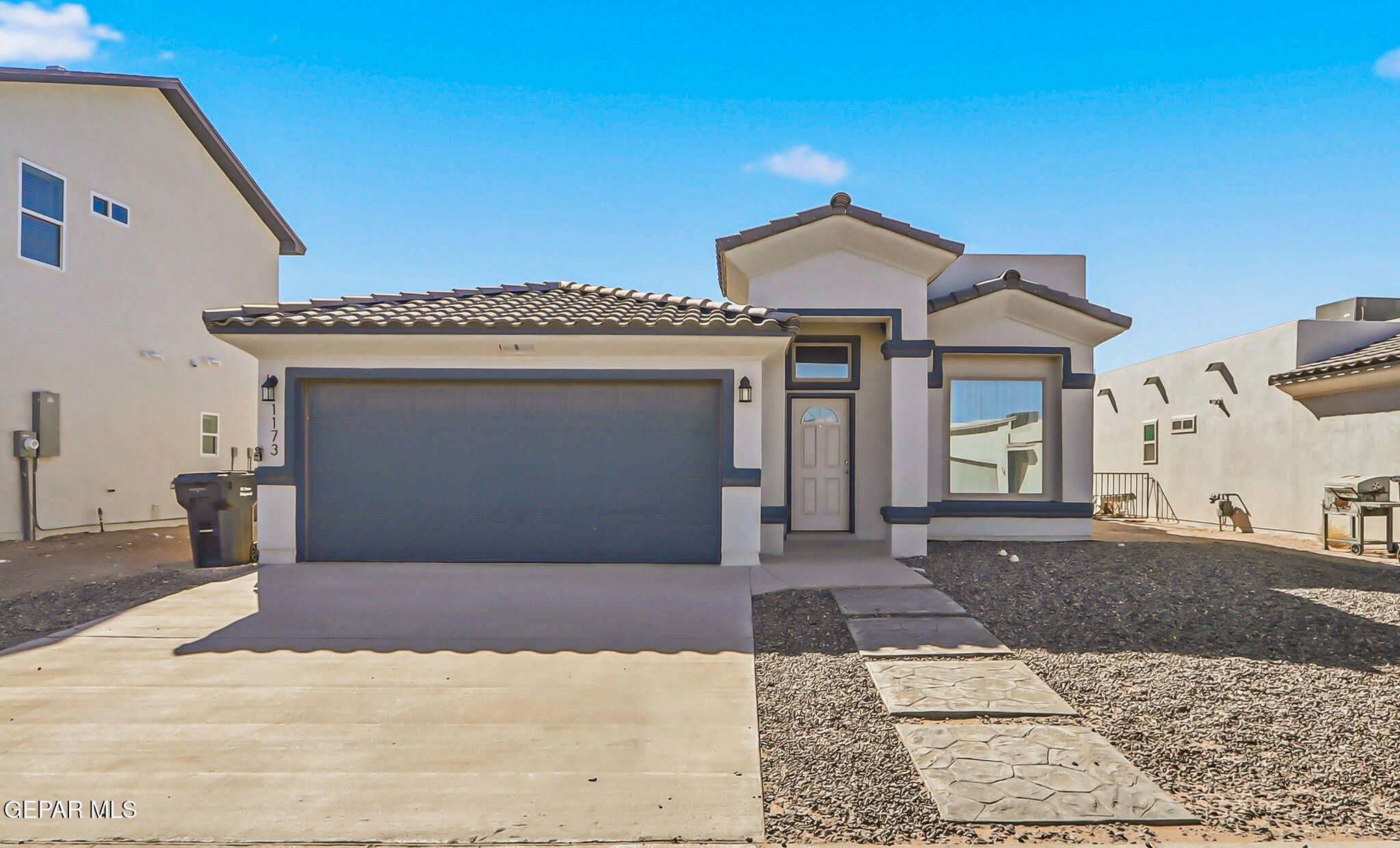 1173 Summer Rain Street Property Photo 1