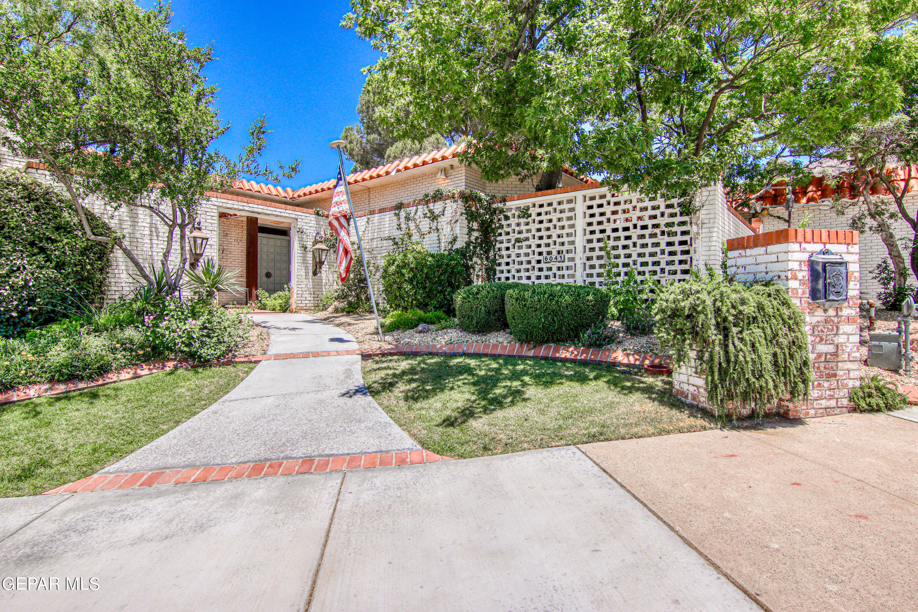 6041 Torrey Pines Drive Property Photo 1