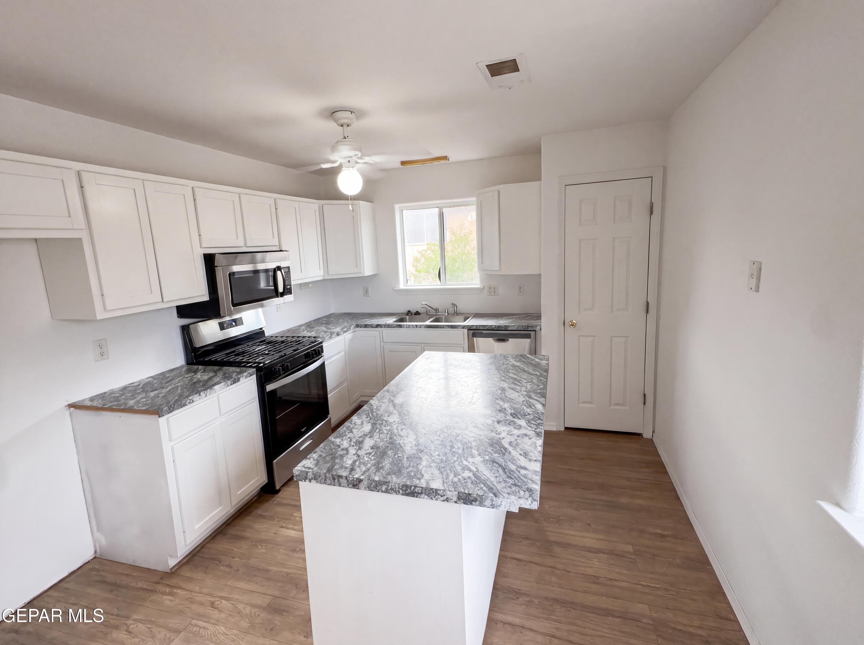 803 Magnolia Street Property Photo 2