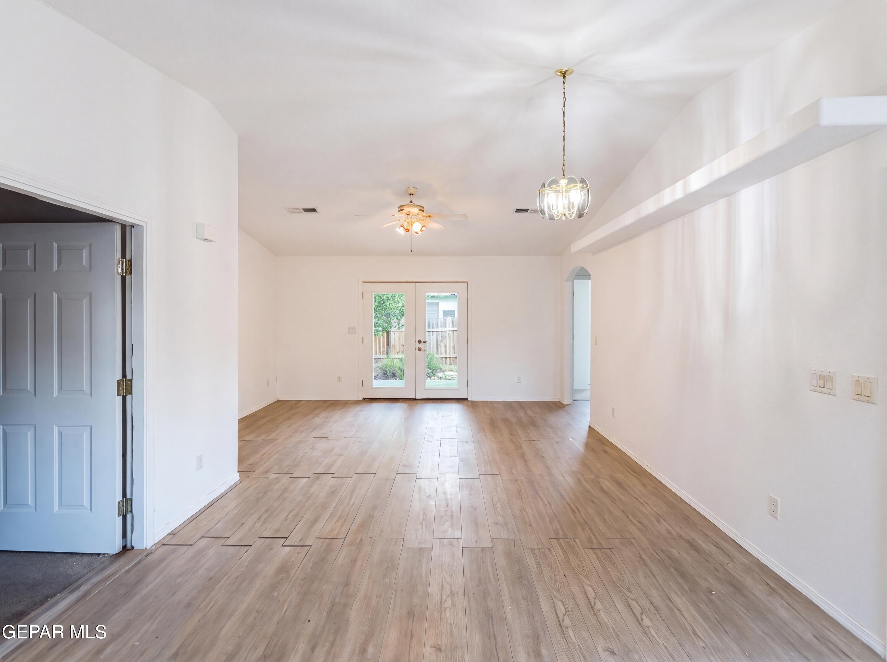 803 Magnolia Street Property Photo 16