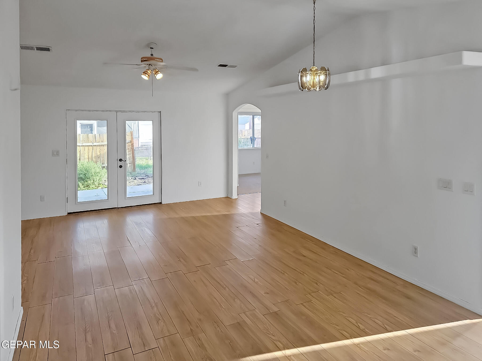 803 Magnolia Street Property Photo 17