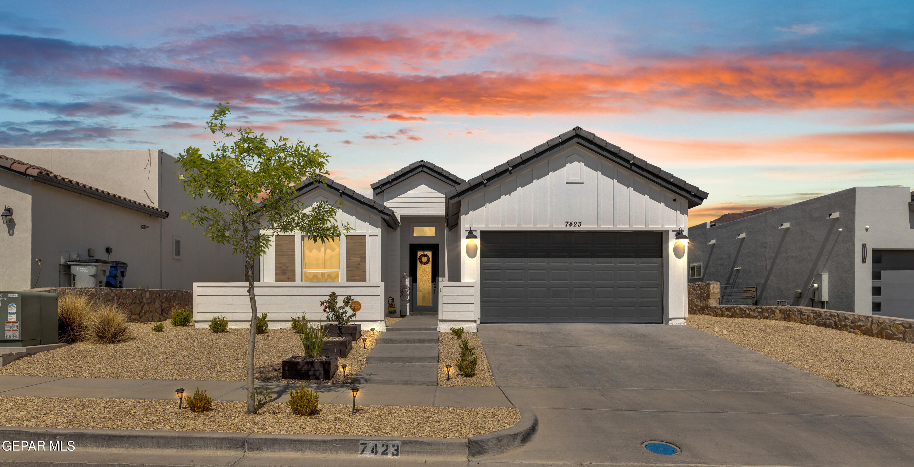 7423 Sidewinder Bend Drive Property Photo 1