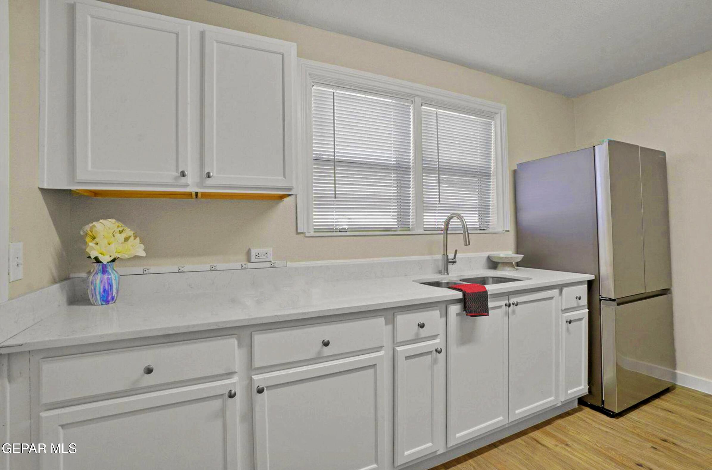 3625 Monroe Avenue Property Photo 7