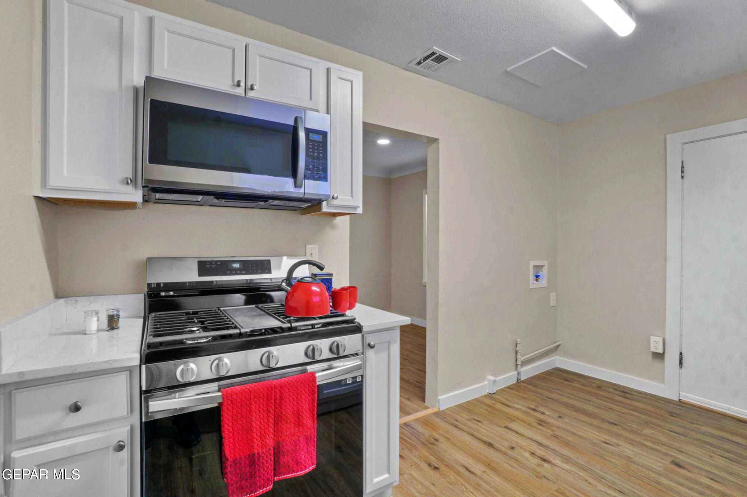 3625 Monroe Avenue Property Photo 8
