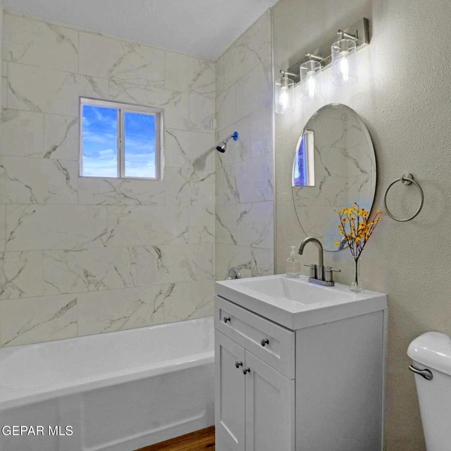 3625 Monroe Avenue Property Photo 11