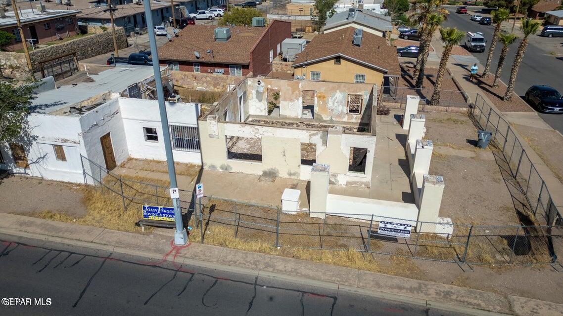 3100 Dyer Street Property Photo 1