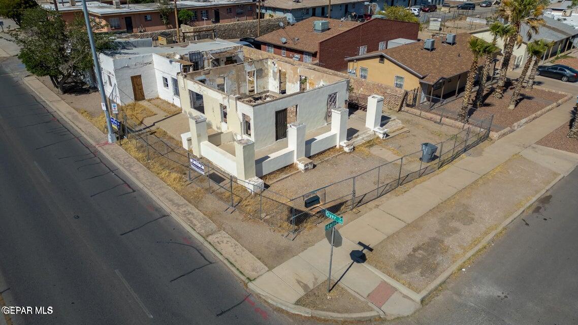 3100 Dyer Street Property Photo 3