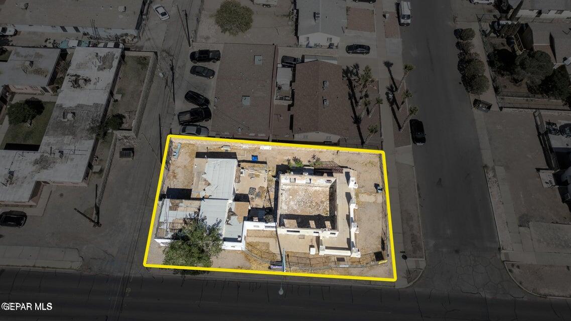 3100 Dyer Street Property Photo 10