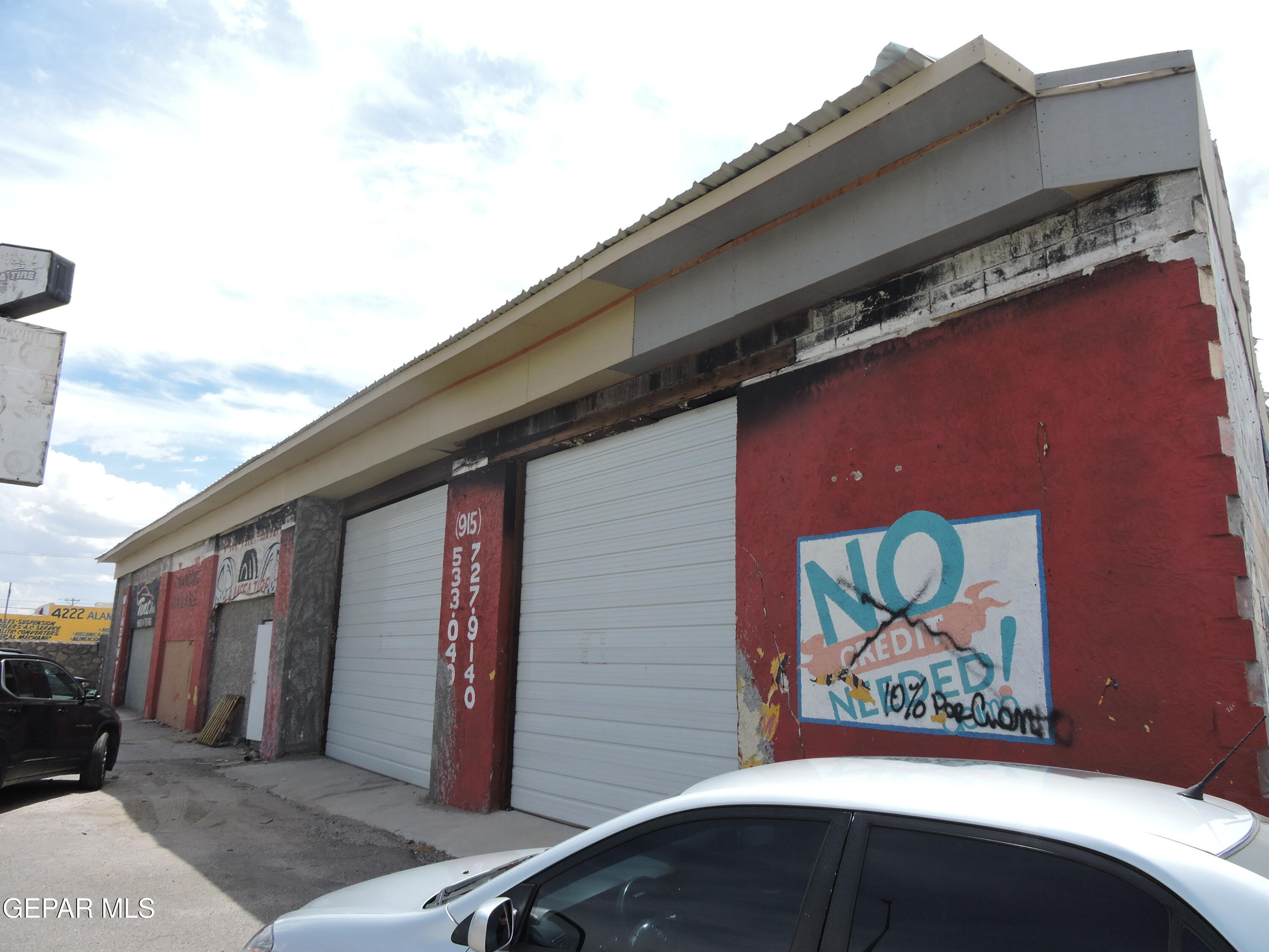 4214 Alameda Avenue Property Photo 4