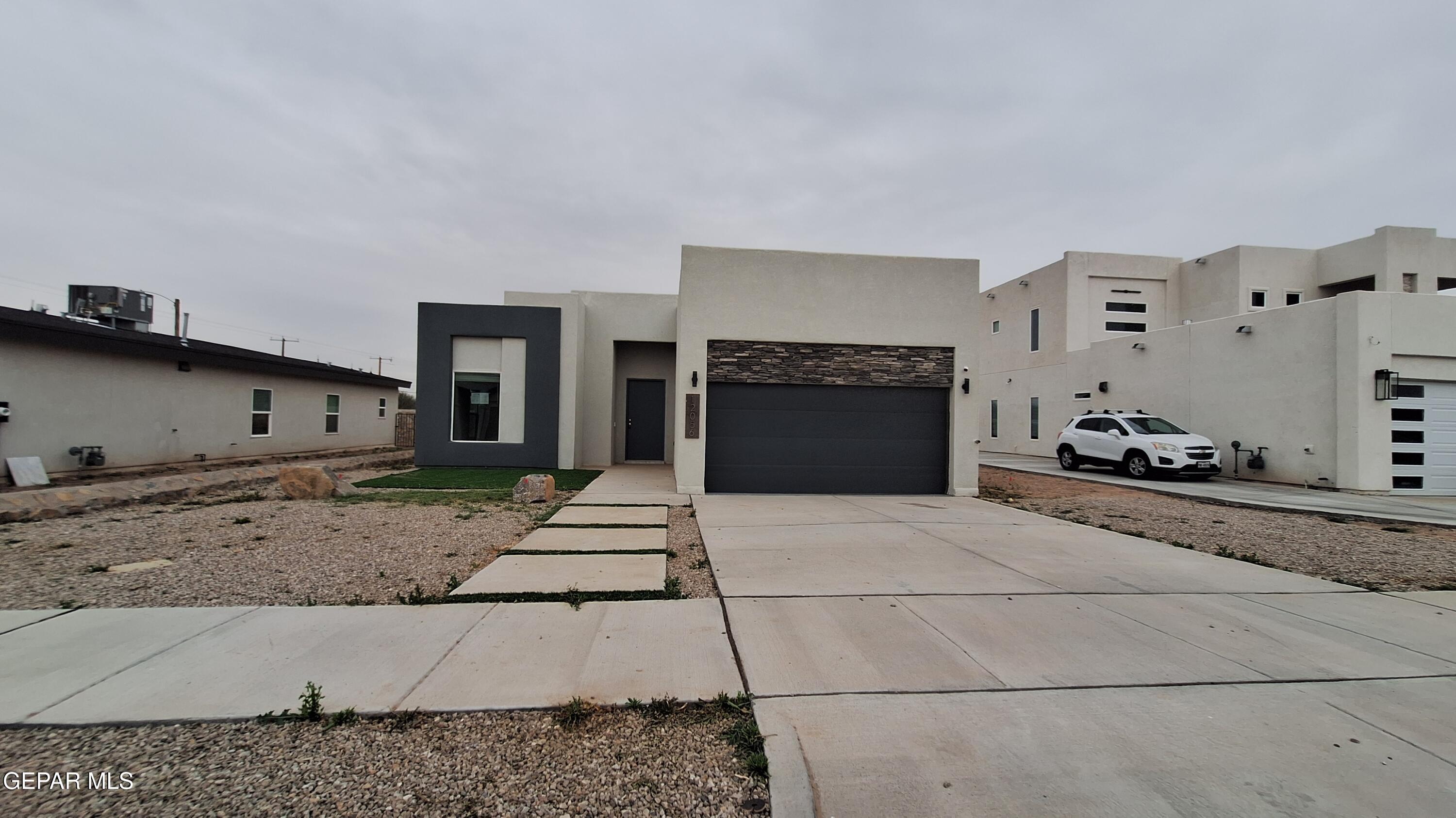 10256 Iron Hollow Street Property Photo 1