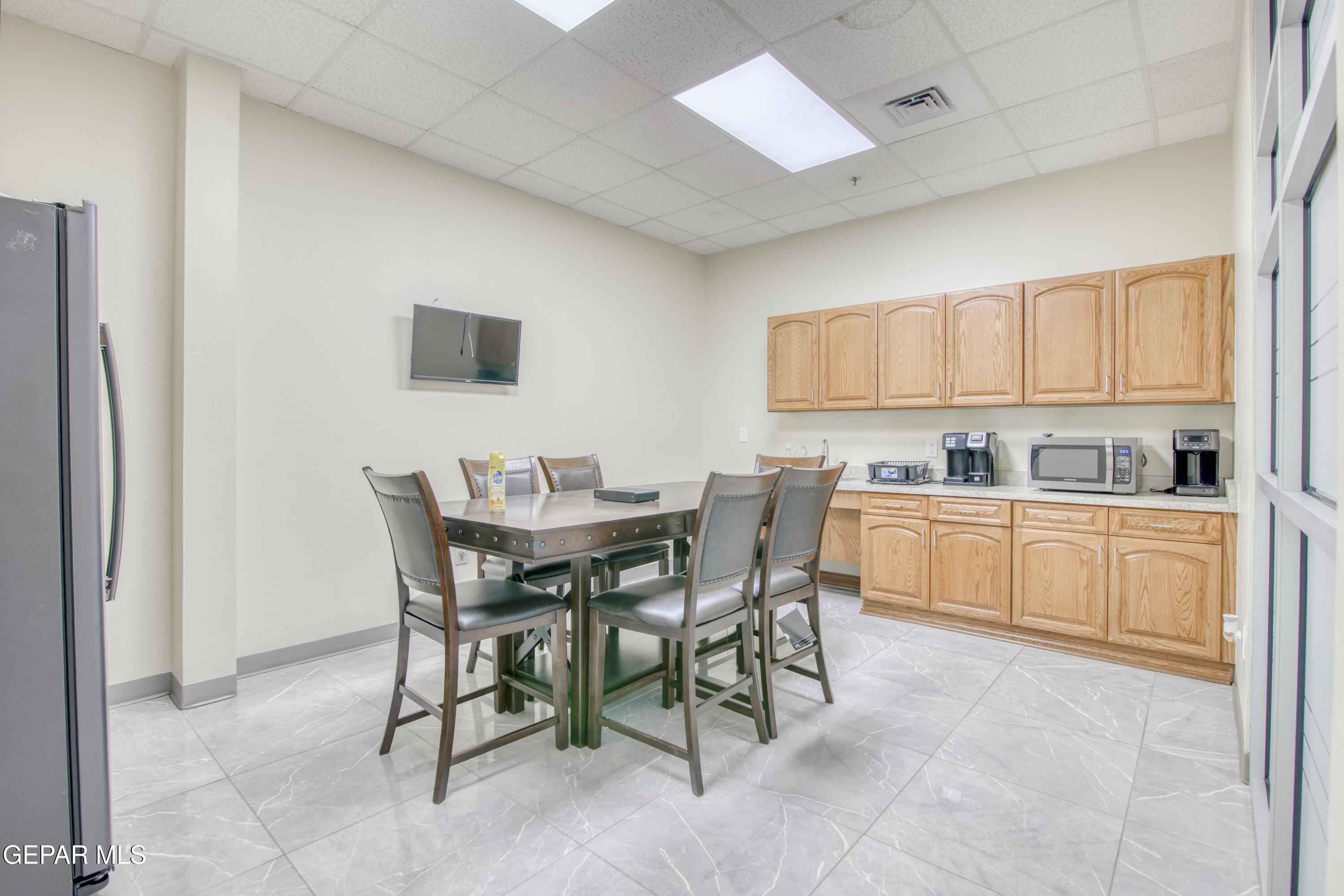 12185 New World Drive Property Photo 34