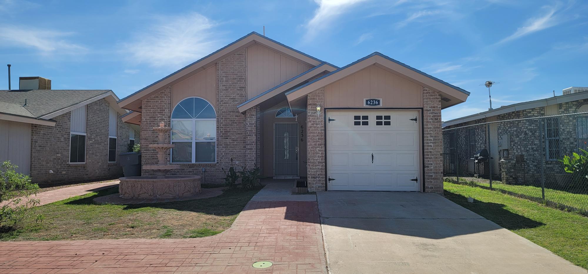 6236 London Bridge Drive Property Photo 1