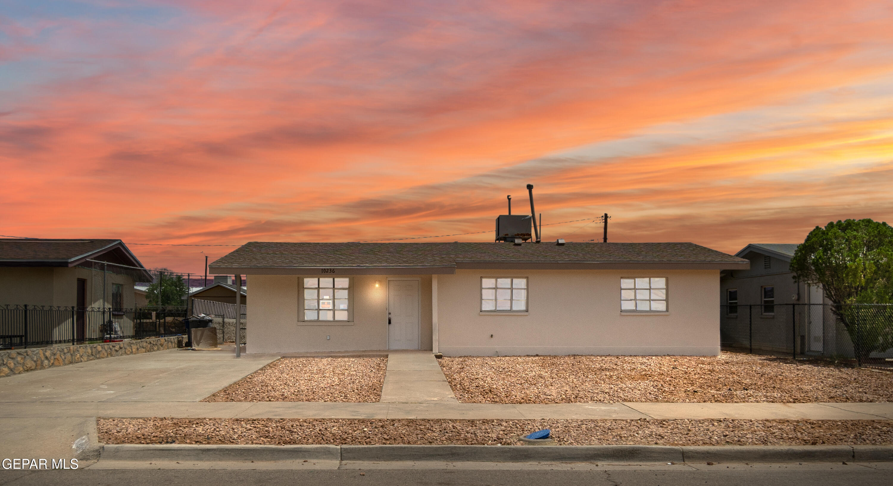 10236 Curlew Lane Property Photo 1