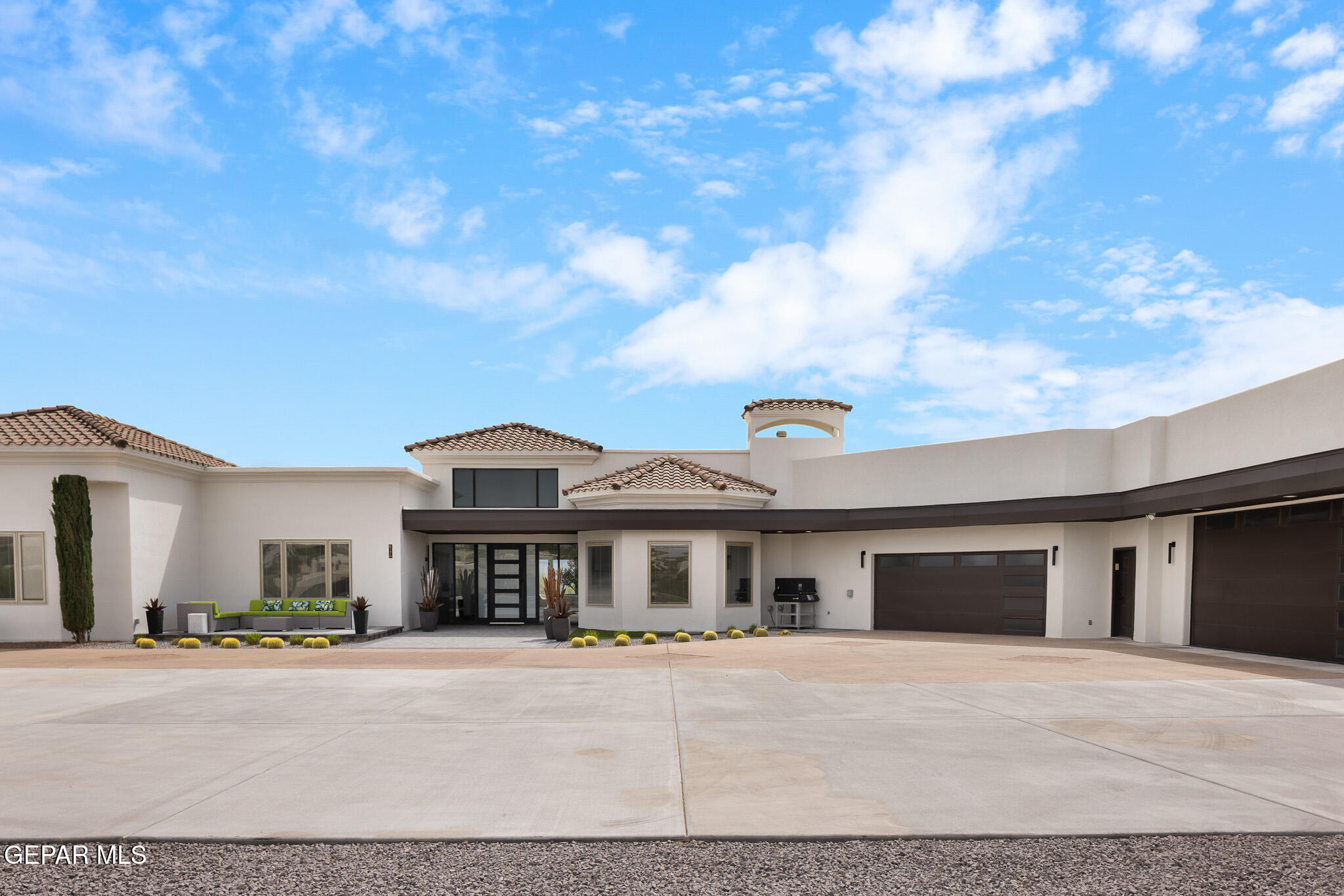 8176 Constitution Road Property Photo 1