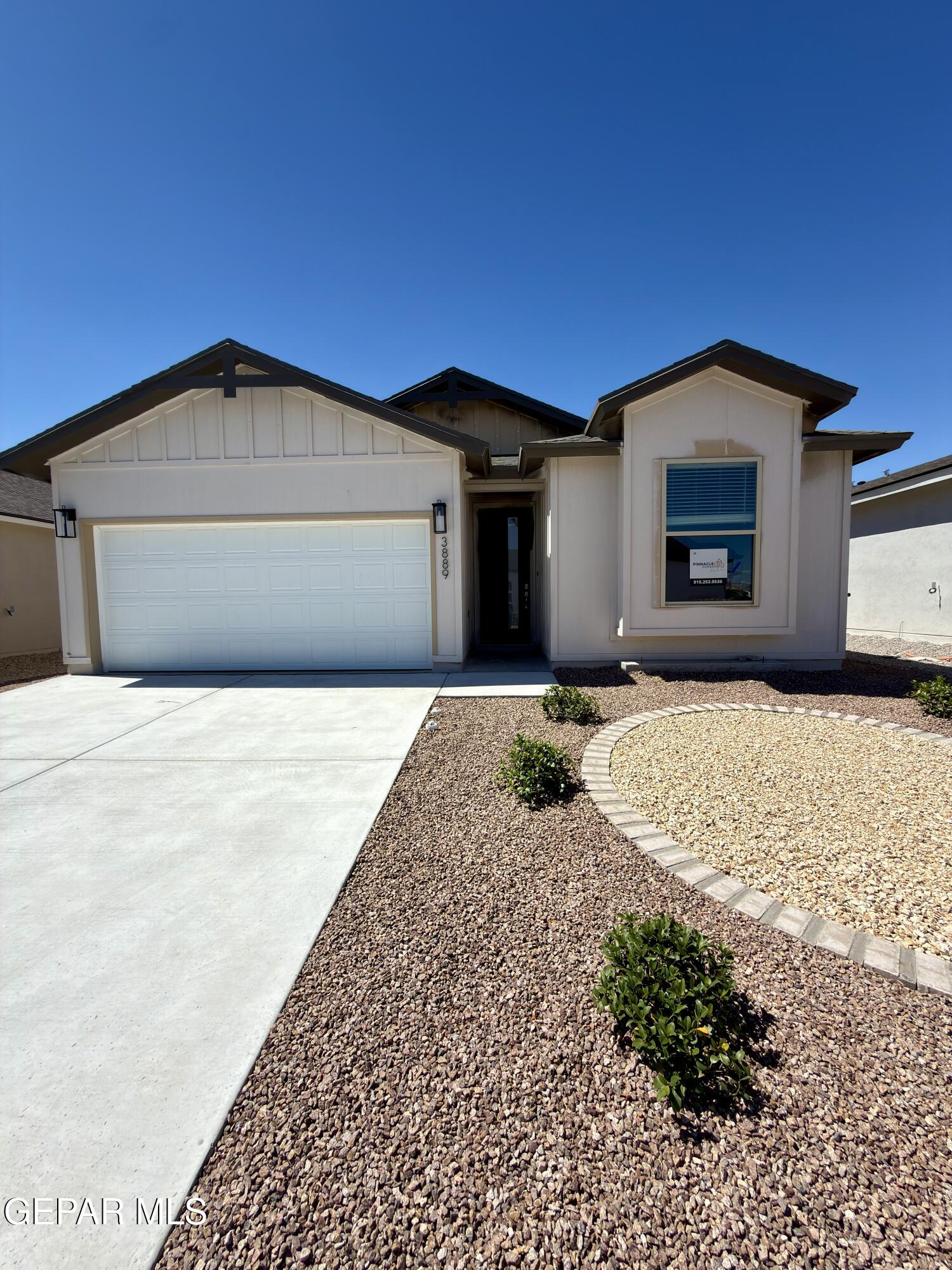 3889 Perspective Street Property Photo 1