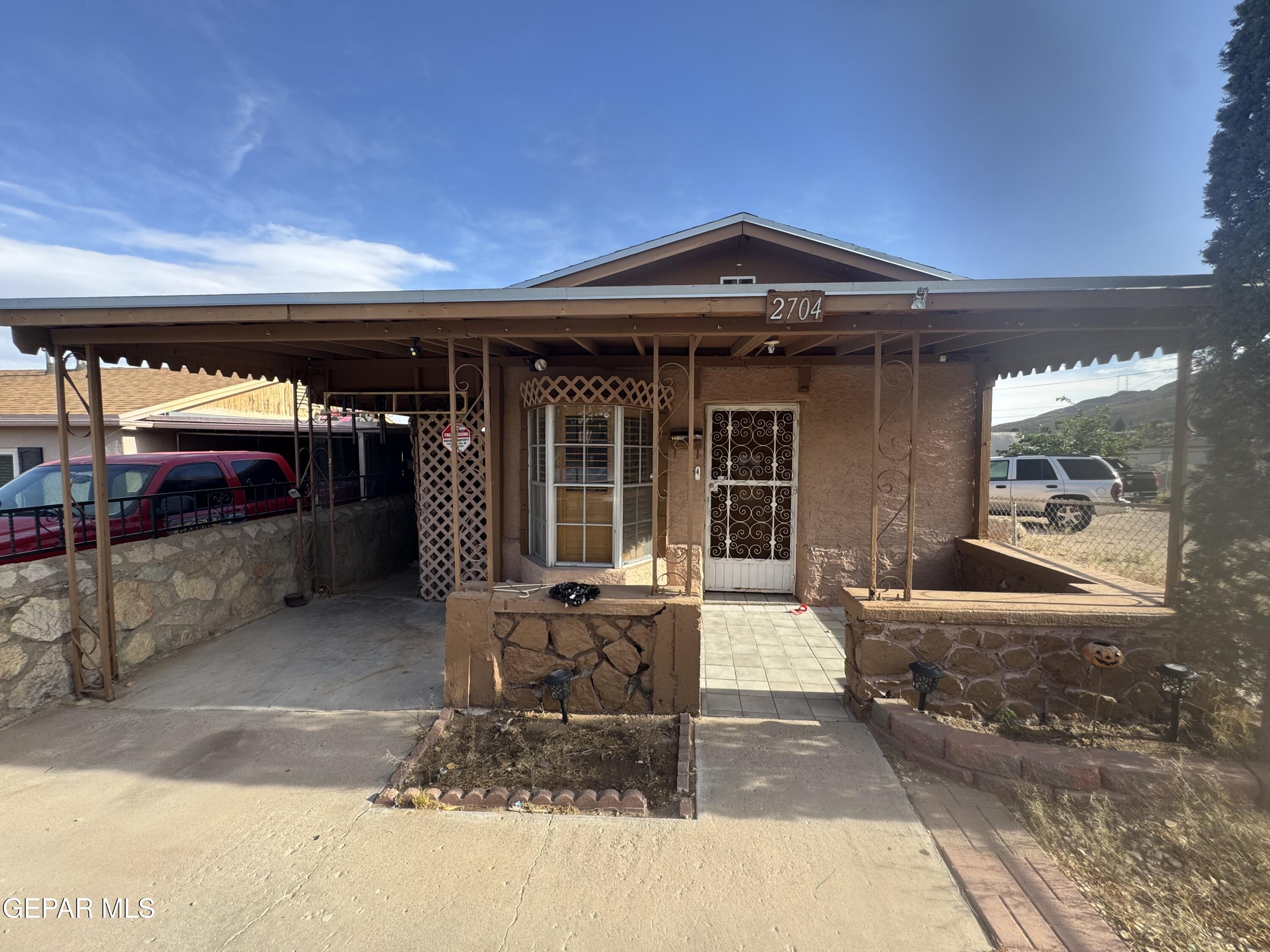 2704 Porter Avenue Property Photo 1