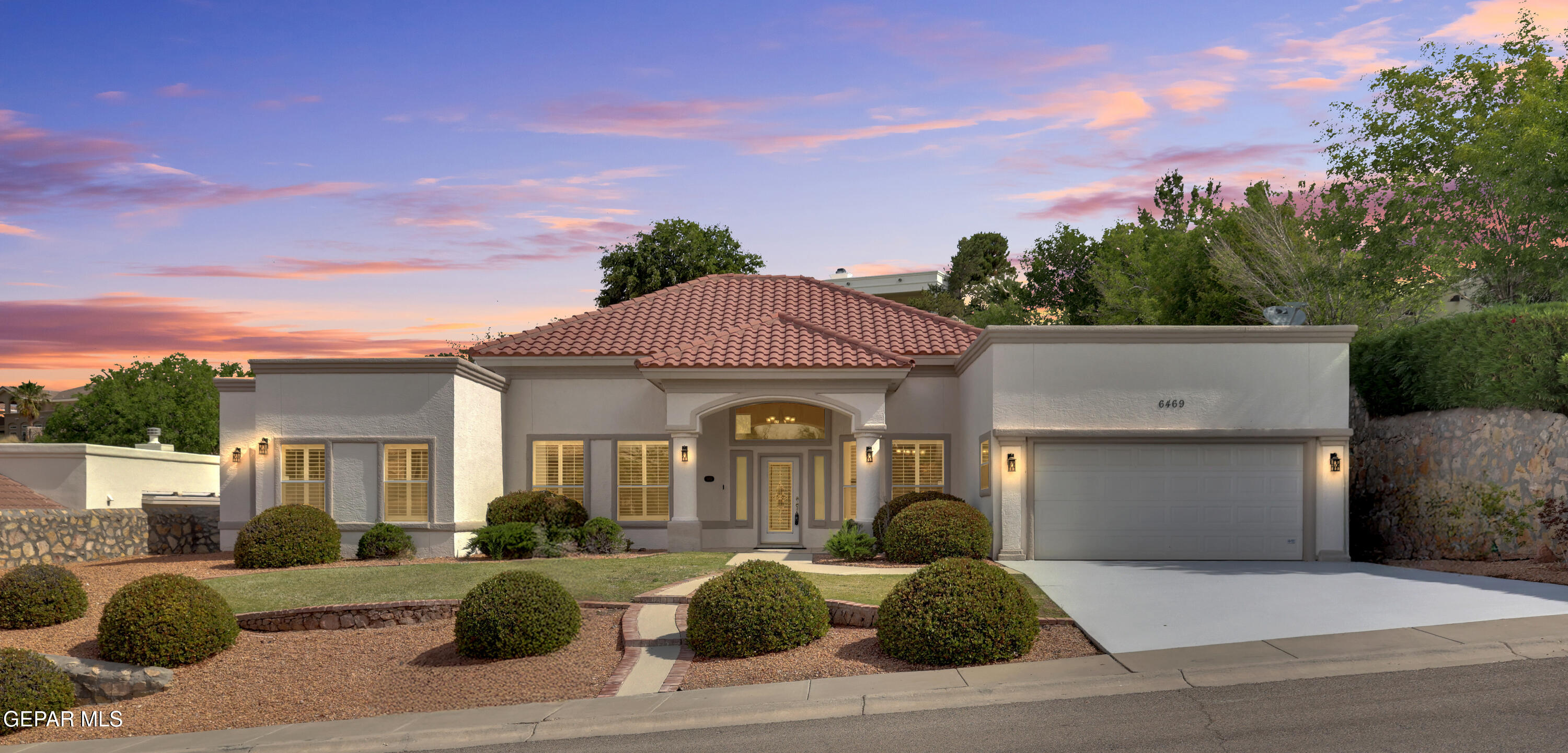 6469 Calle Vista Drive Property Photo 1