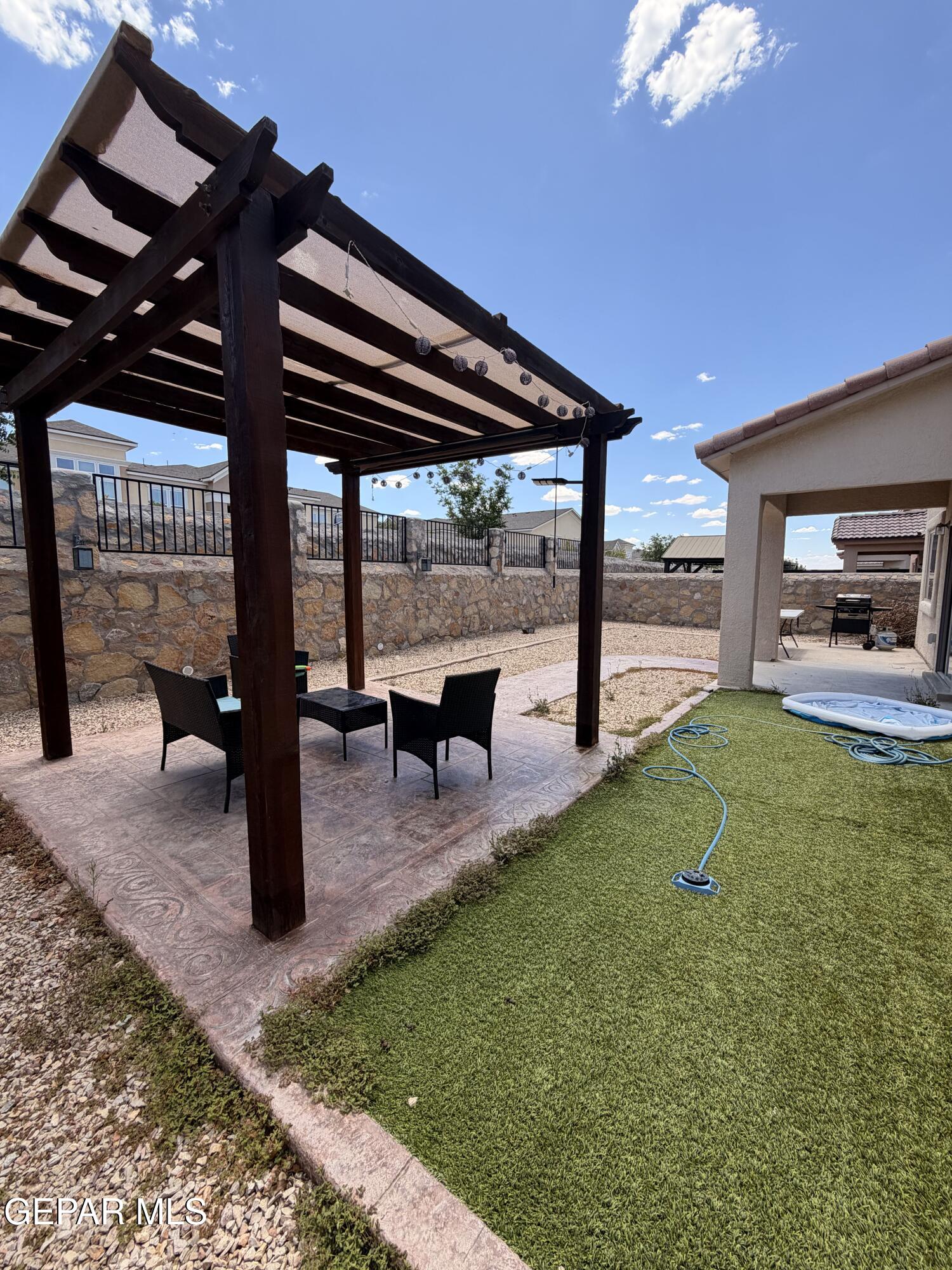 7616 Dawnlight Lane Property Photo 2