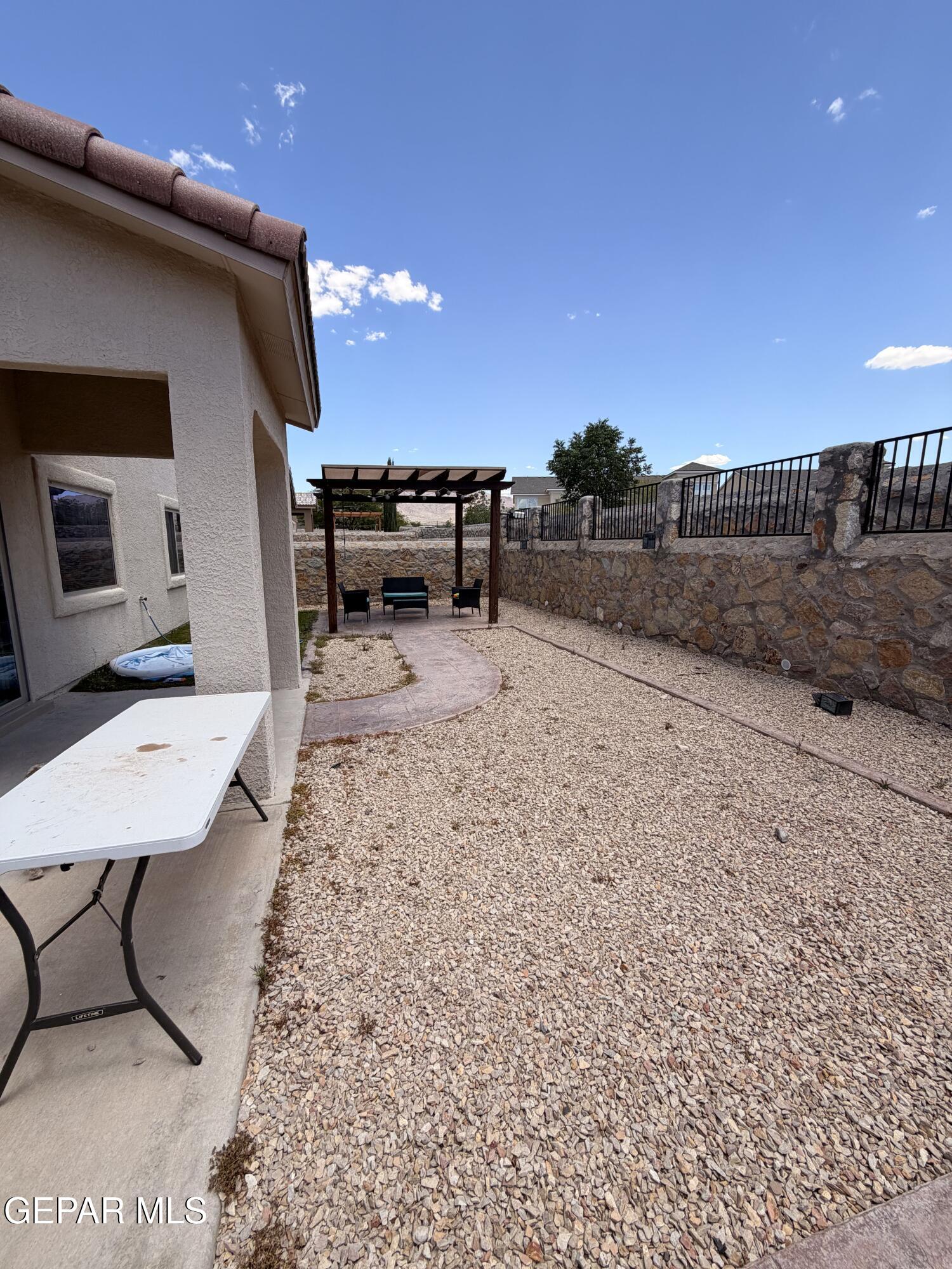 7616 Dawnlight Lane Property Photo 3