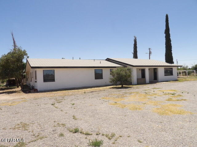 810 Gato Road Property Photo 1