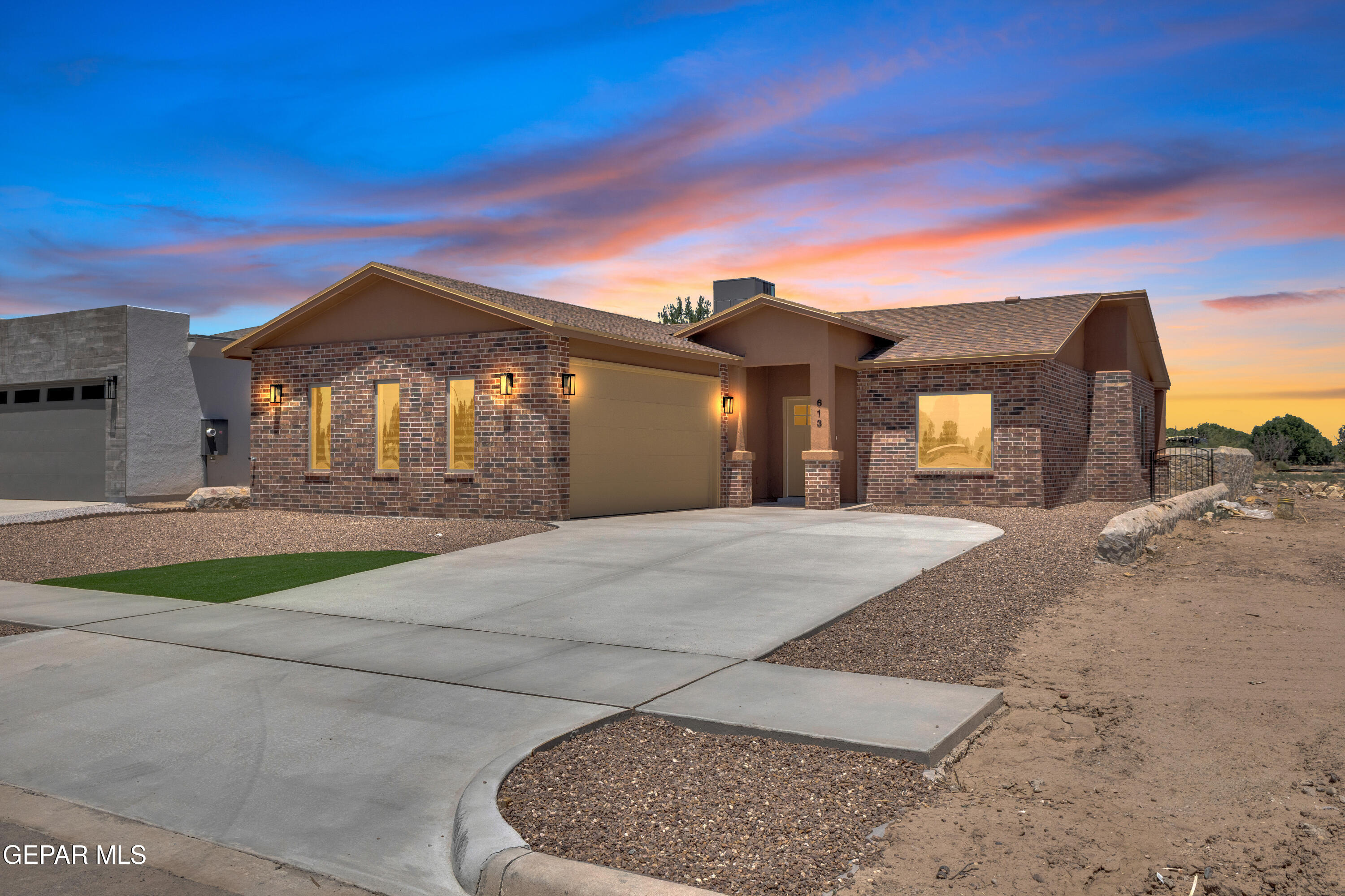 613 San Carlos Court Property Photo 1