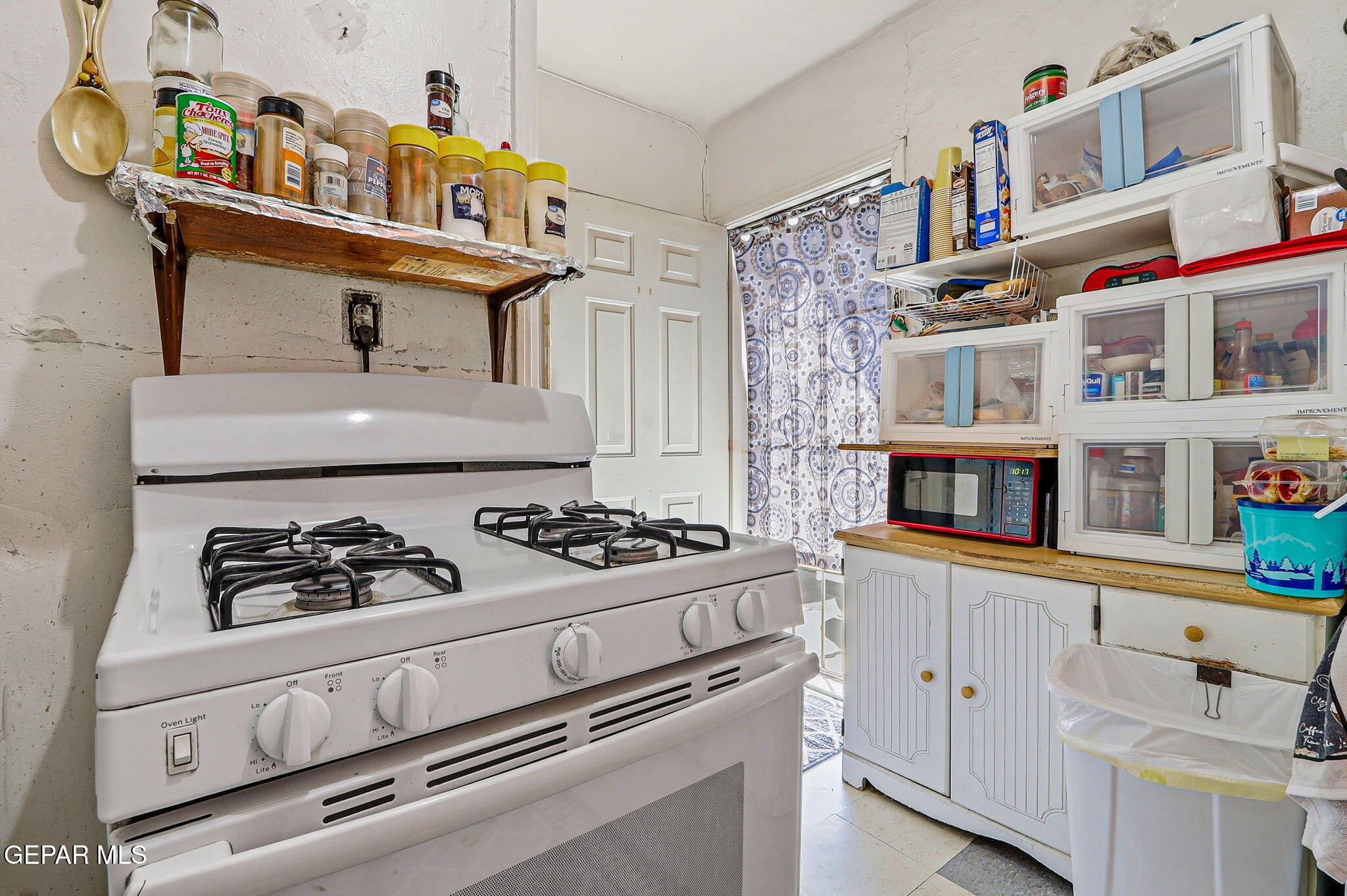 1128 E River Avenue A & B Property Photo 11