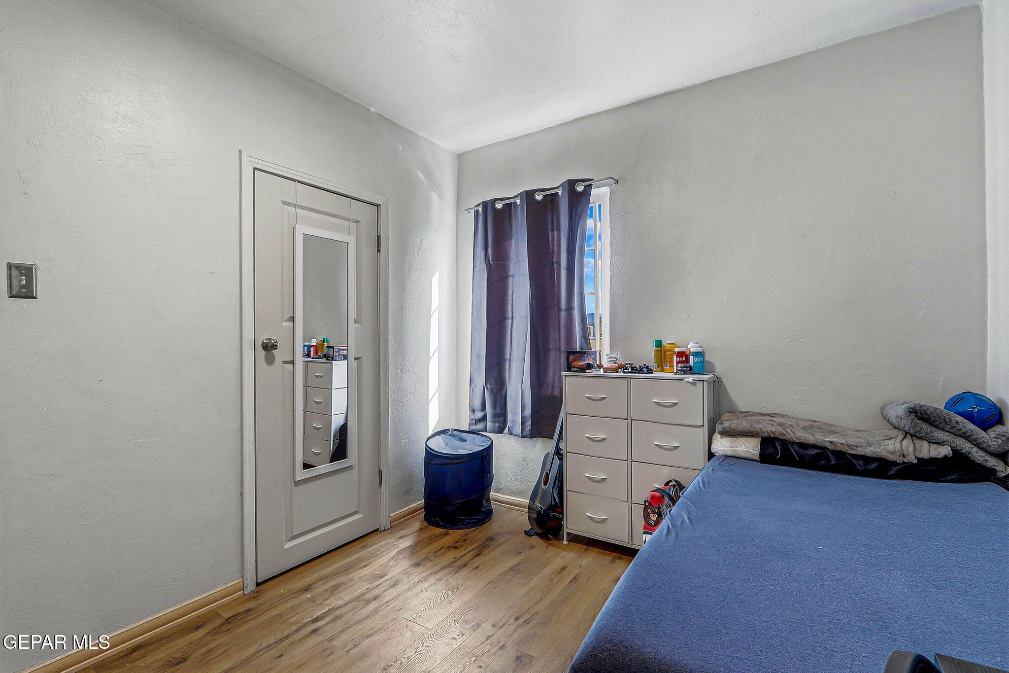1128 E River Avenue A & B Property Photo 26