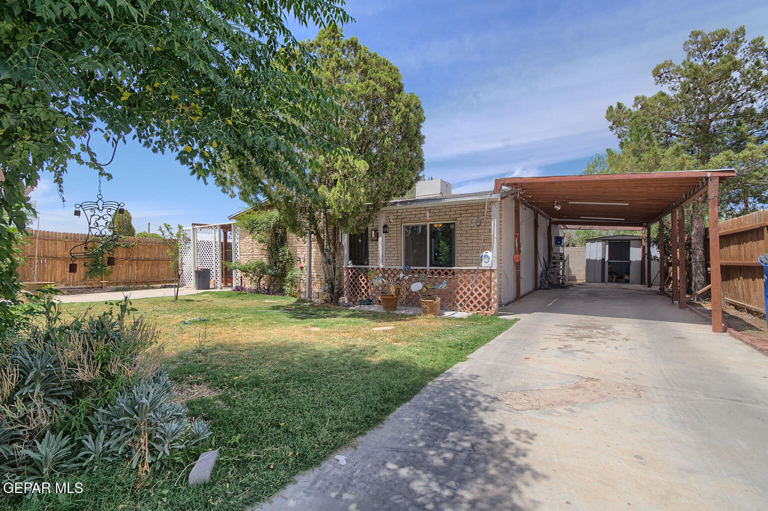 7233 STILES Drive