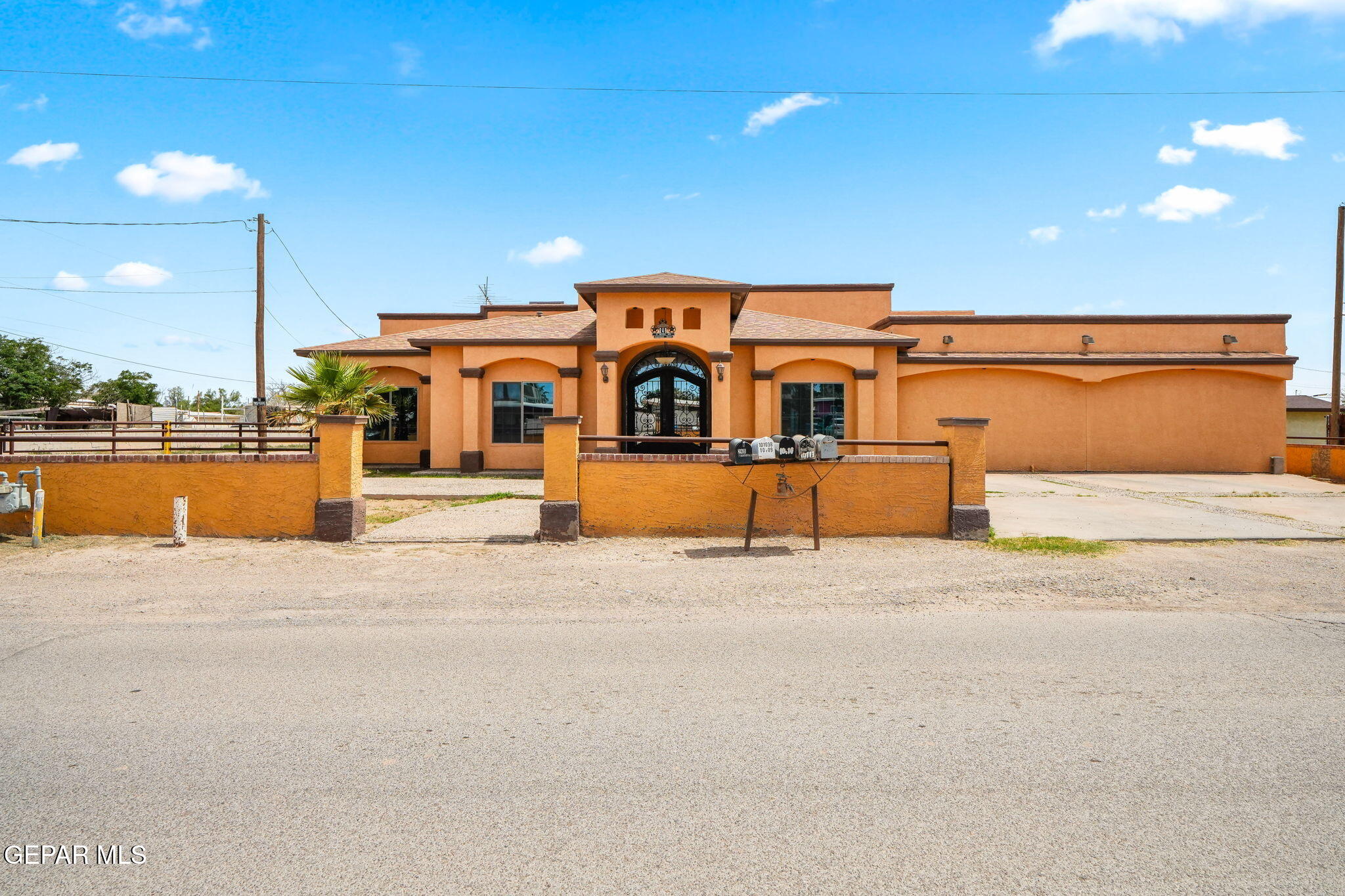 248 S Moon Road Property Photo 1