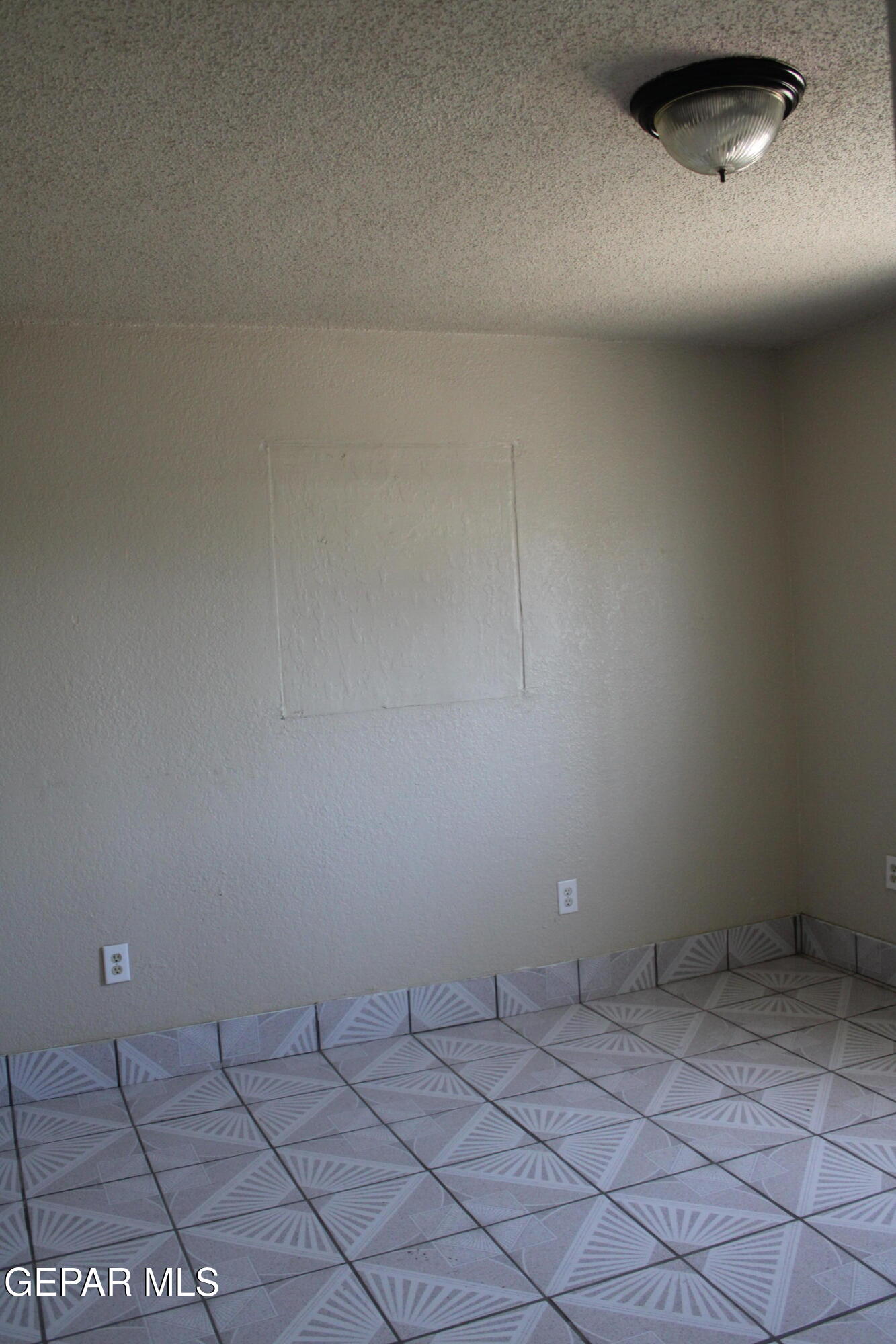 1368 Reid Road B Property Photo 10