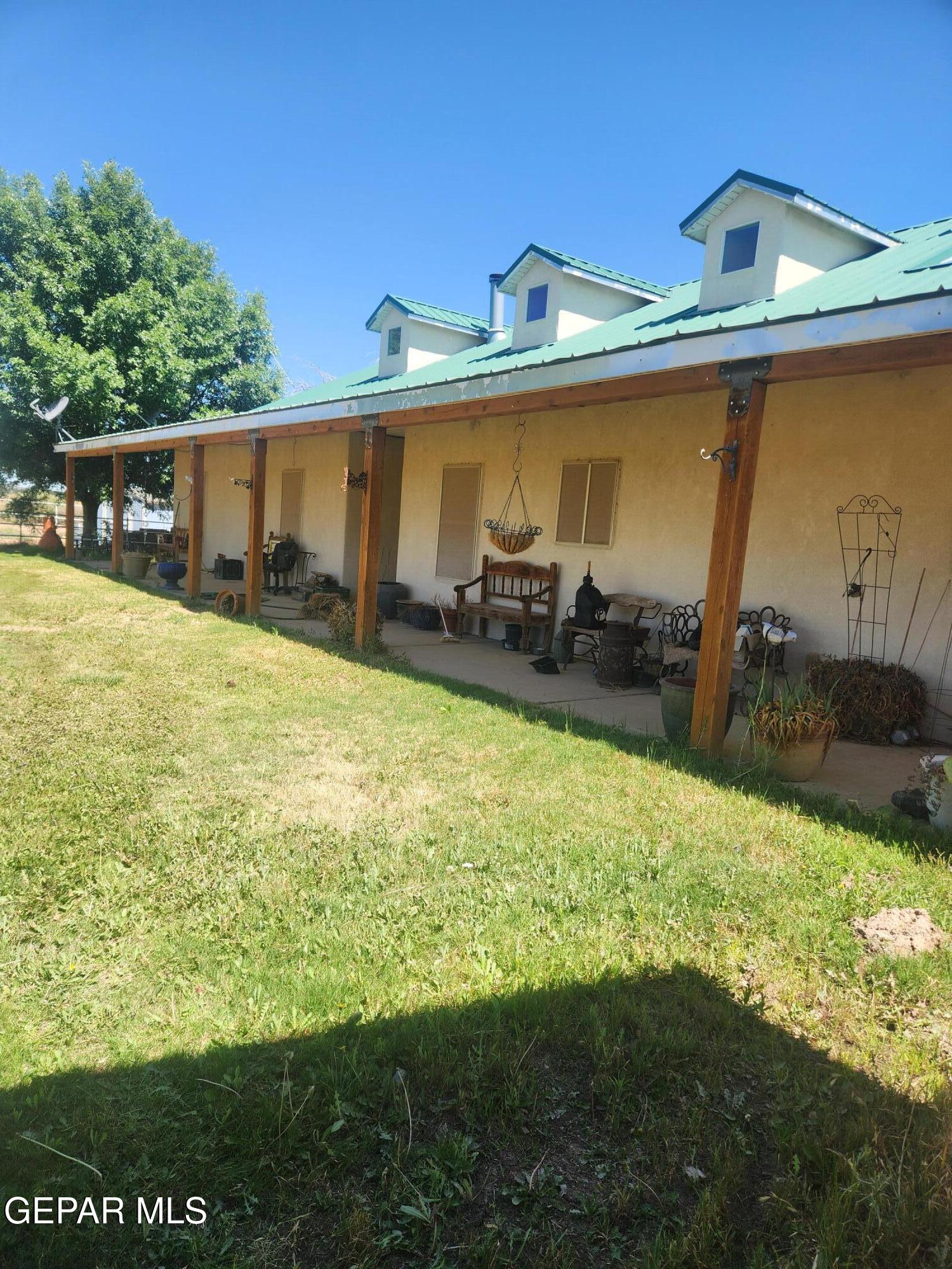 1936 San Jose Road Property Photo 1