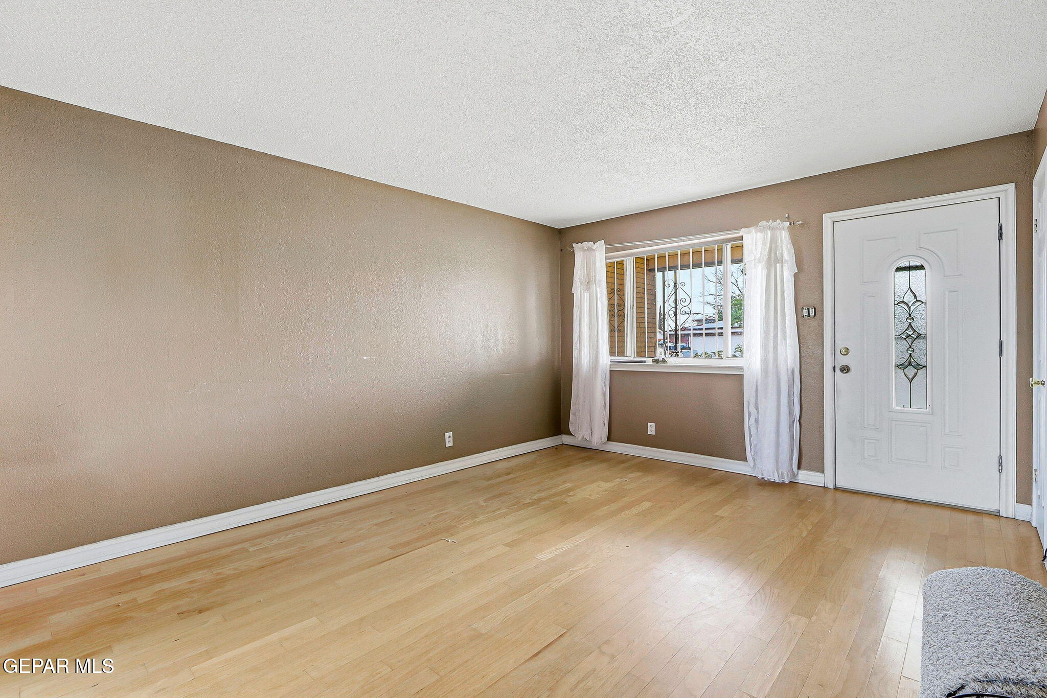 5852 Sturgeon Drive Property Photo 6