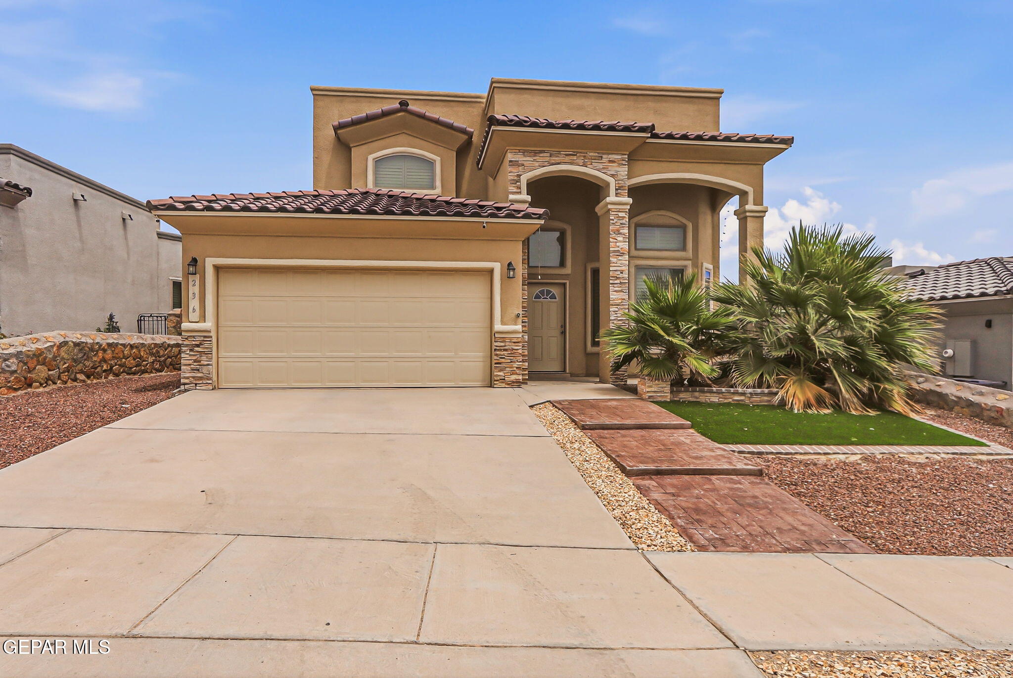 236 Glenlivet Way Property Photo 3