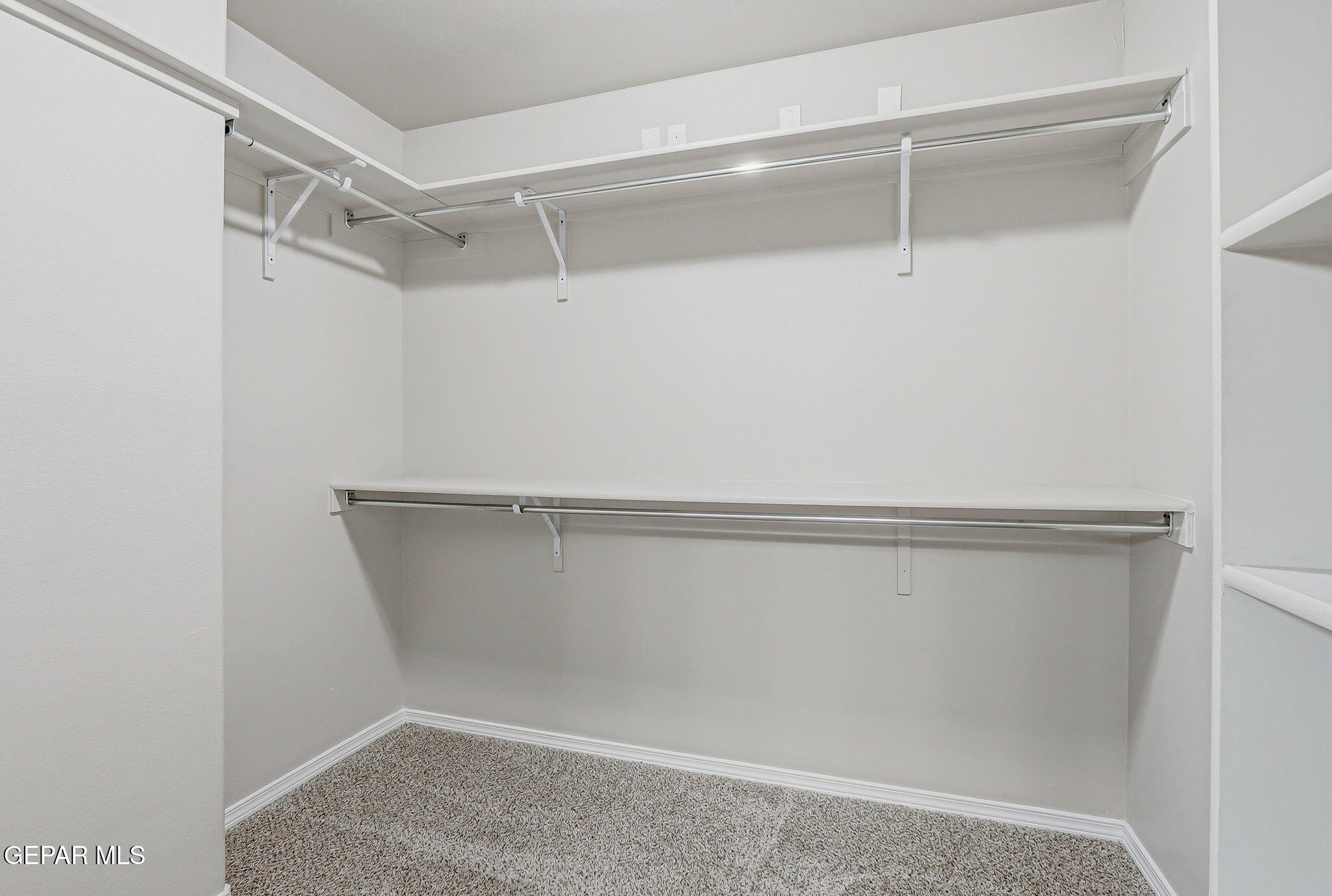 236 Glenlivet Way Property Photo 31