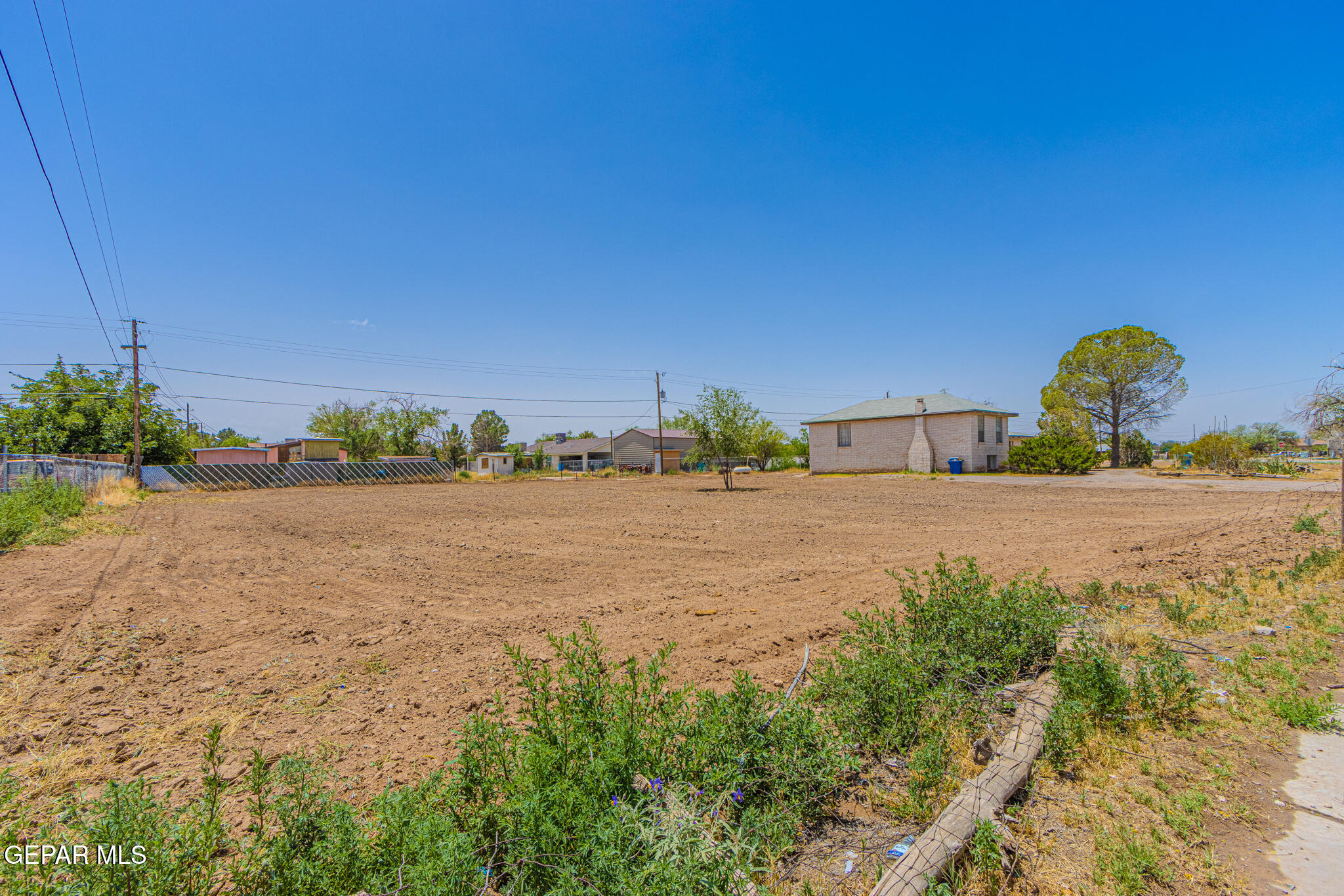 456 Melendez Street Property Photo 3