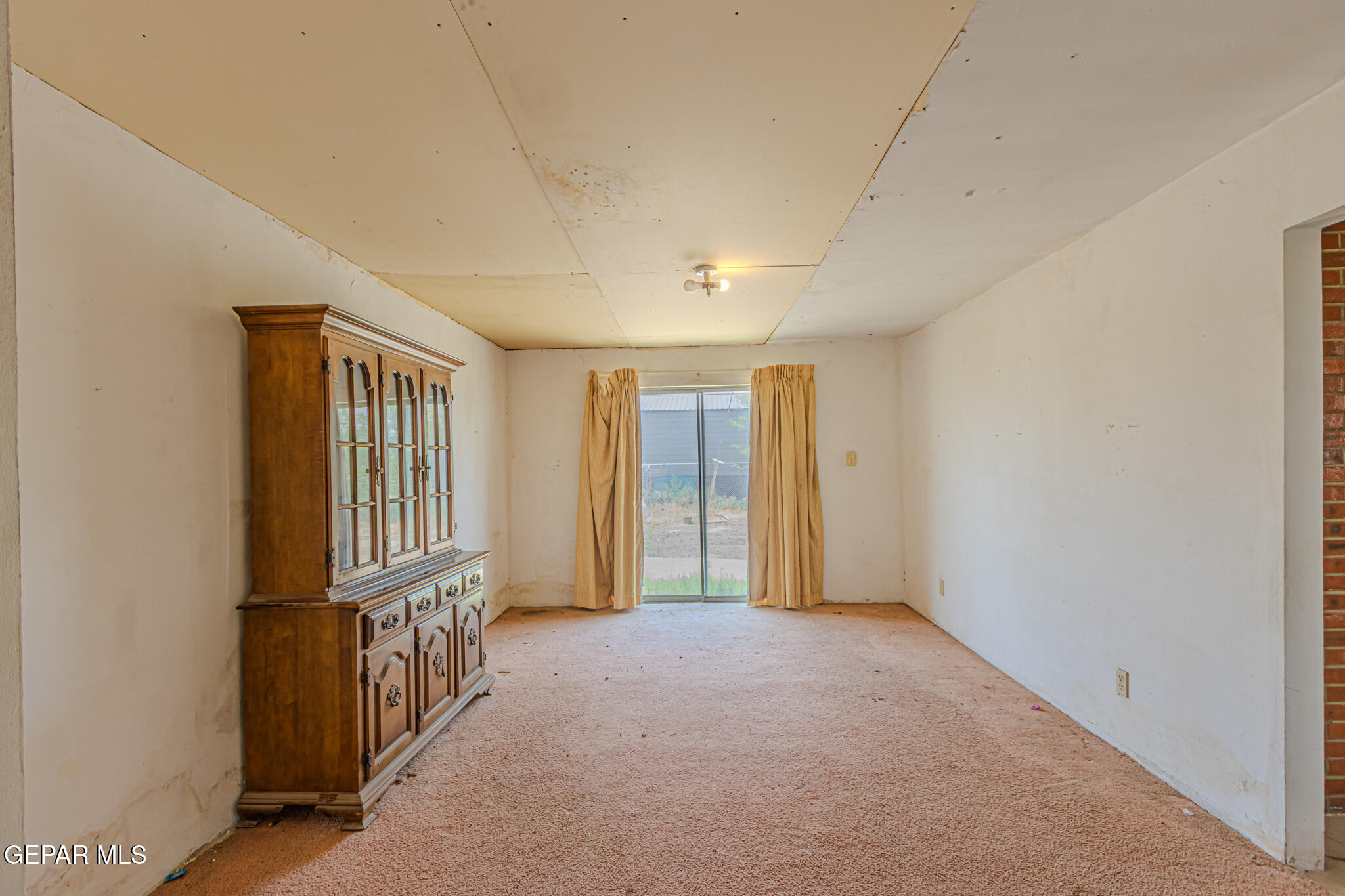 456 Melendez Street Property Photo 10