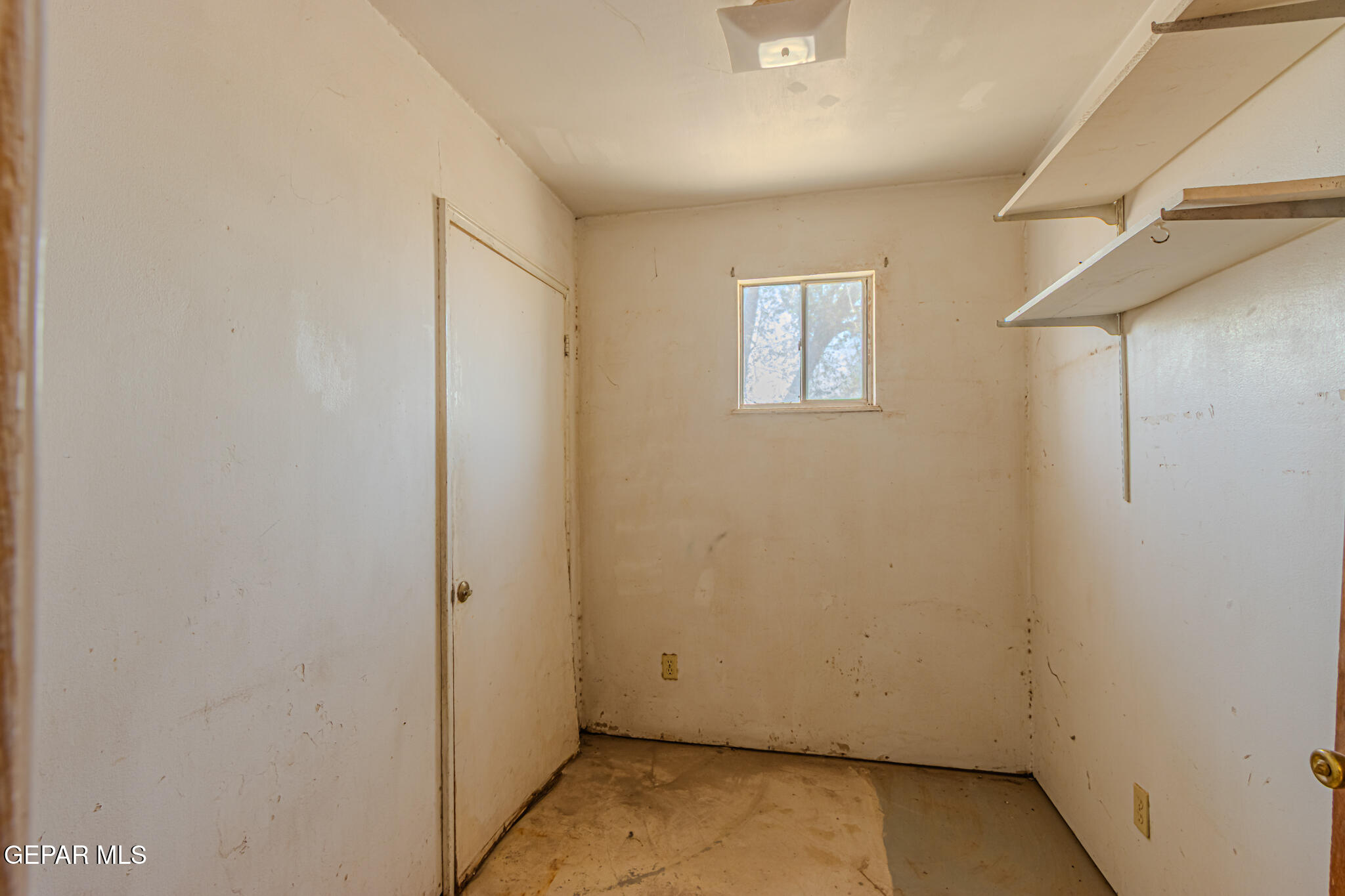 456 Melendez Street Property Photo 13