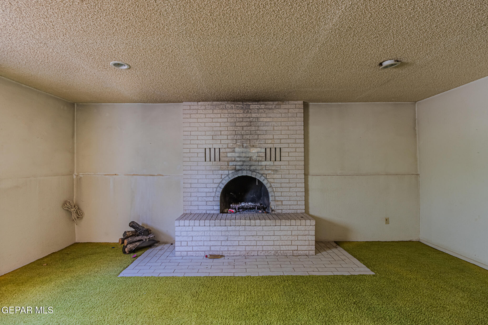 456 Melendez Street Property Photo 17