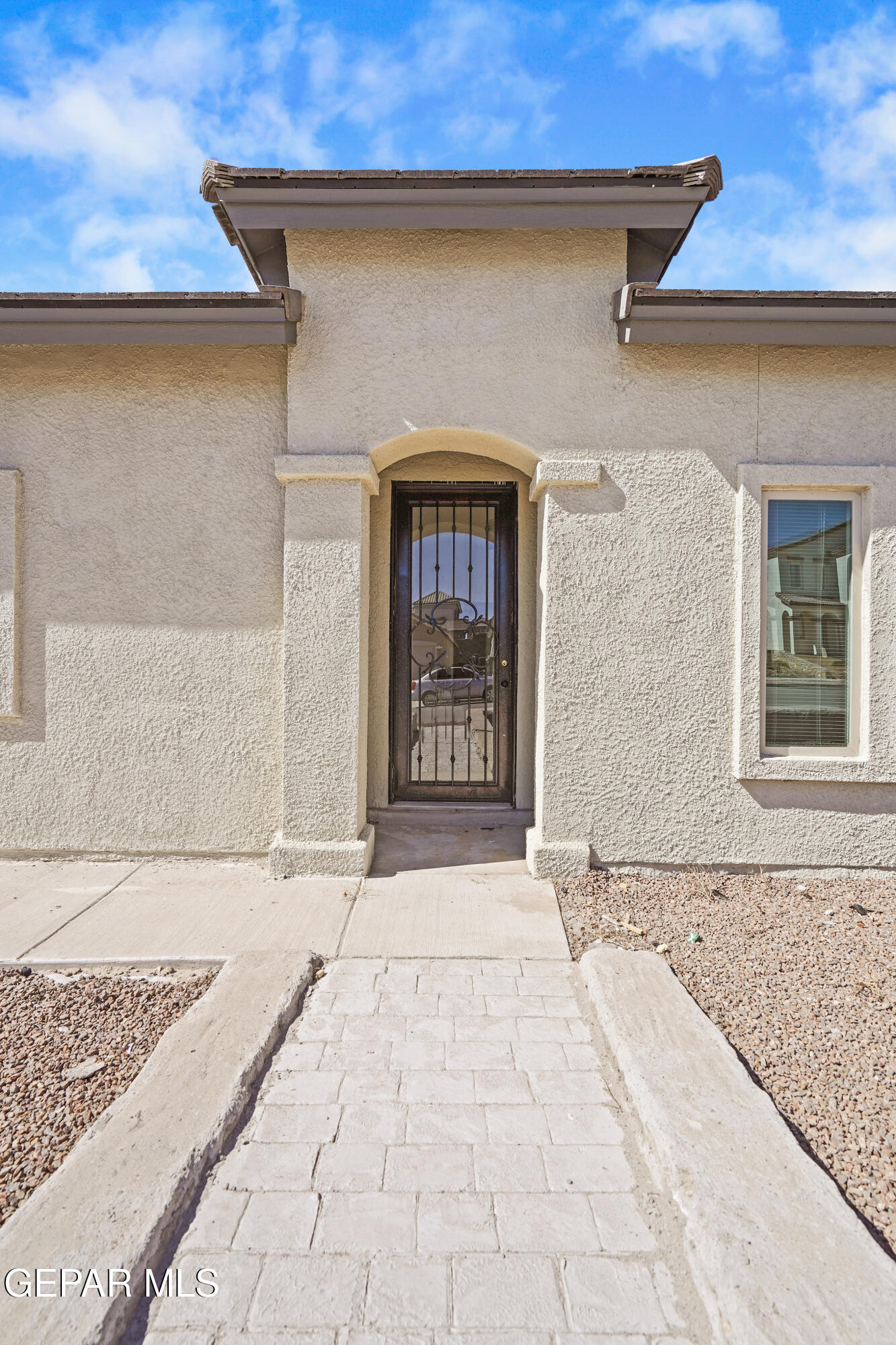 13086 Gusart Avenue Property Photo 3