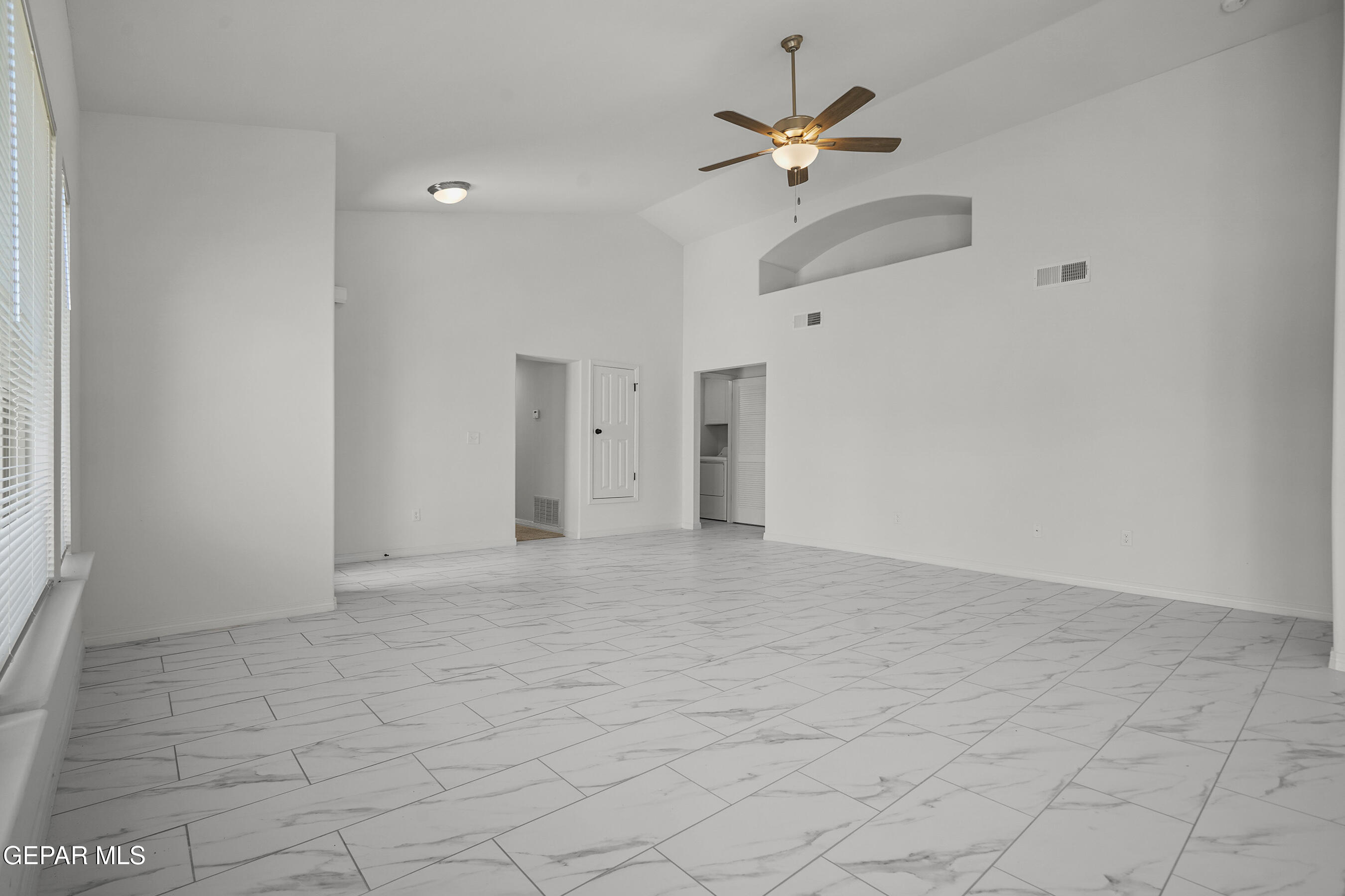 13086 Gusart Avenue Property Photo 10