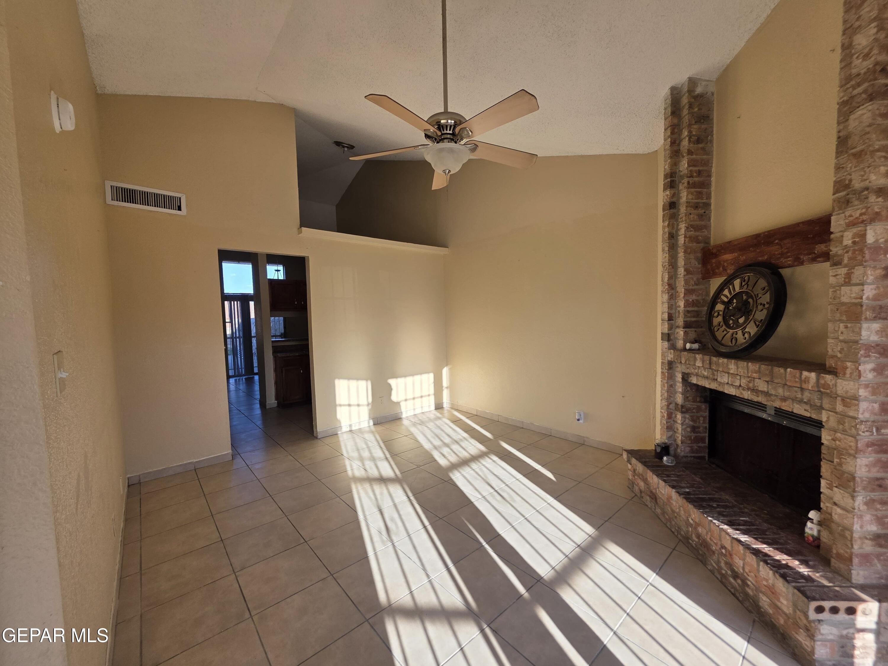 10214 Silver Strand Place Property Photo 3