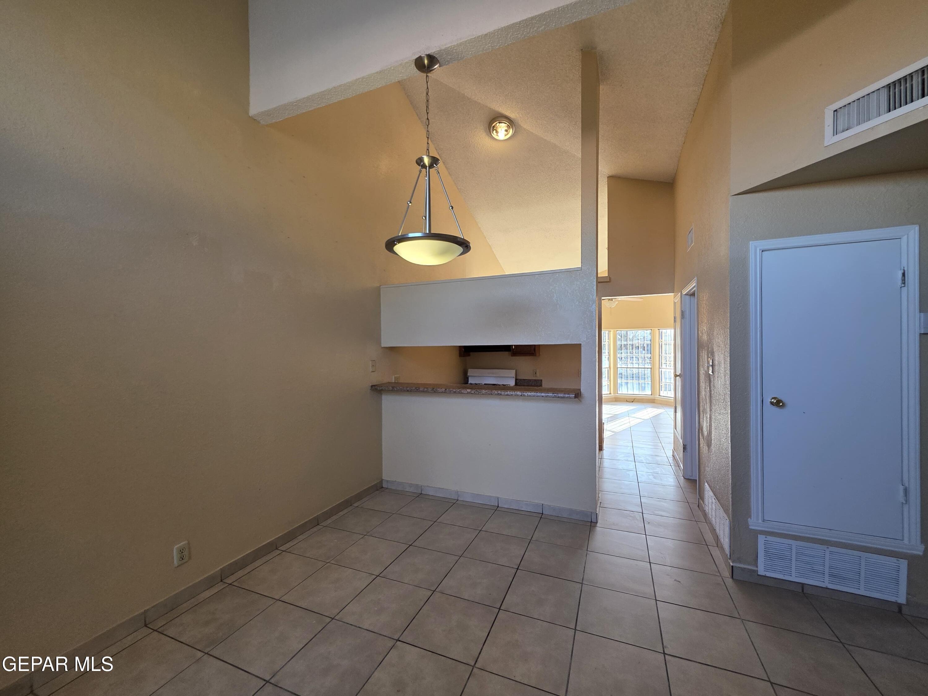 10214 Silver Strand Place Property Photo 5